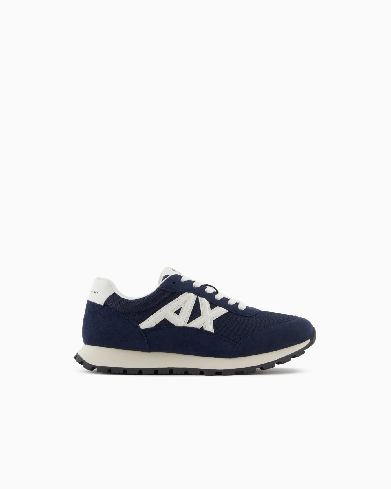 Sneakers with contrasting logo Slide 0