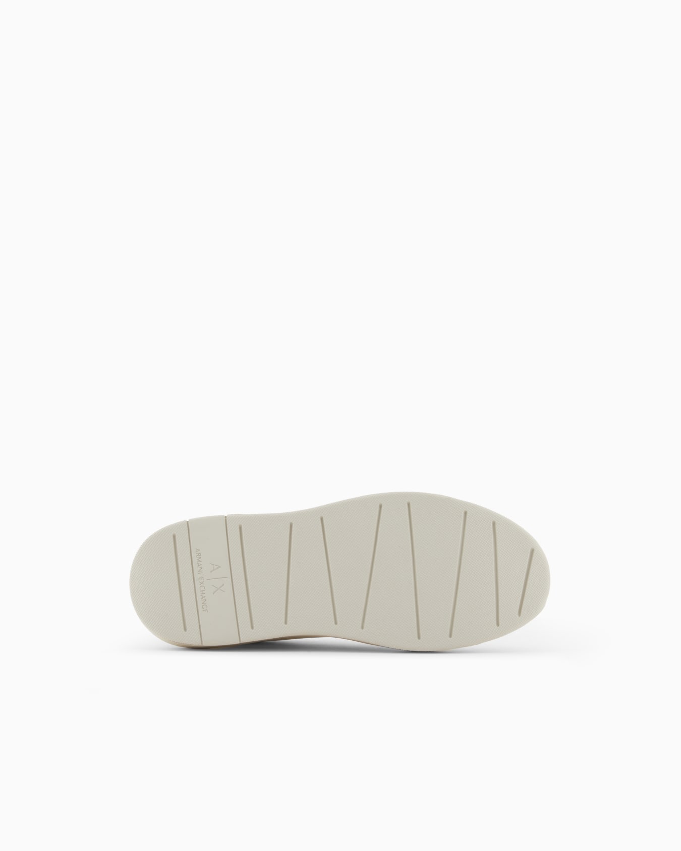 Sneakers with detail on the back Slide 5