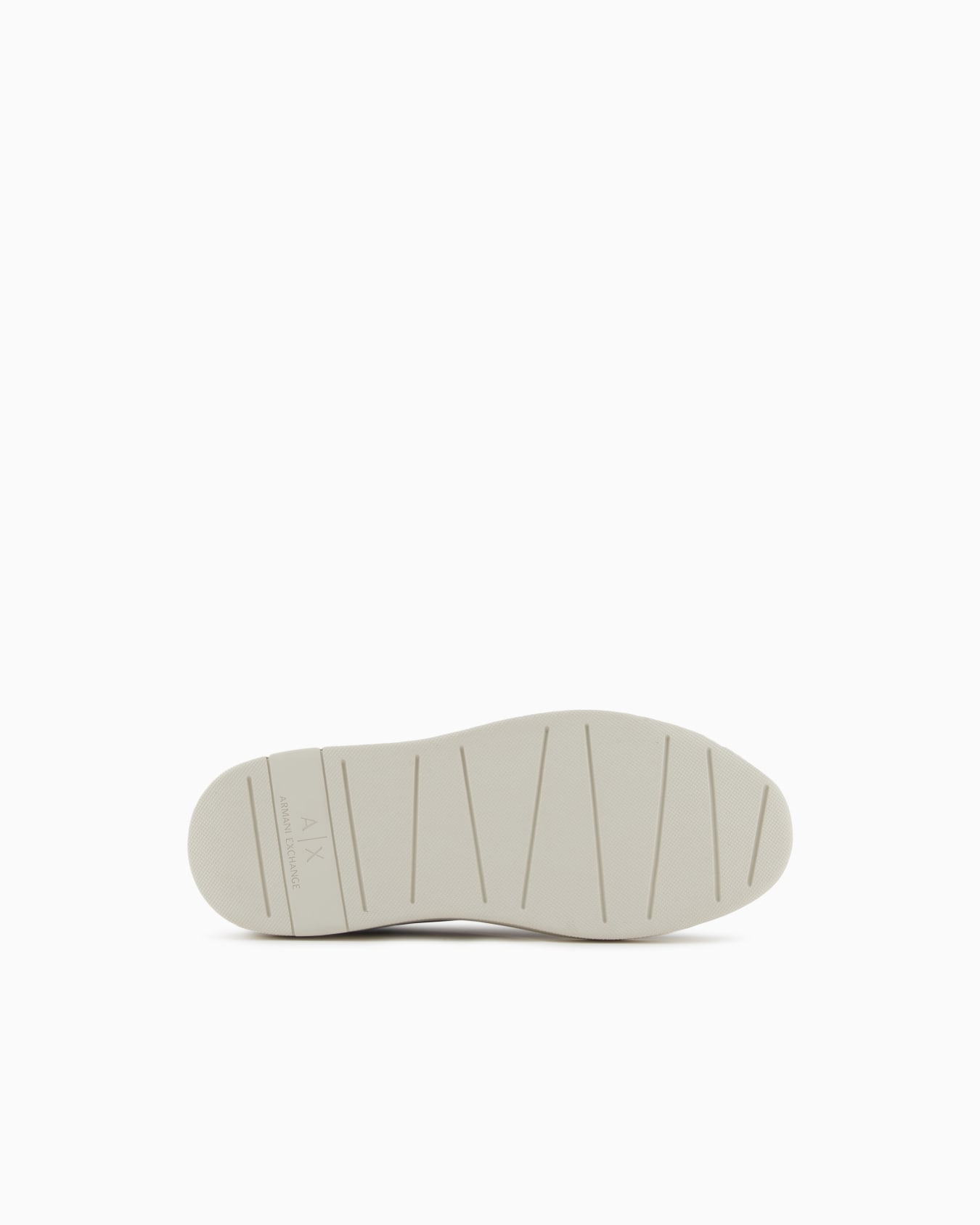 Sneaker mit Detail auf der Rückseite Folie 5