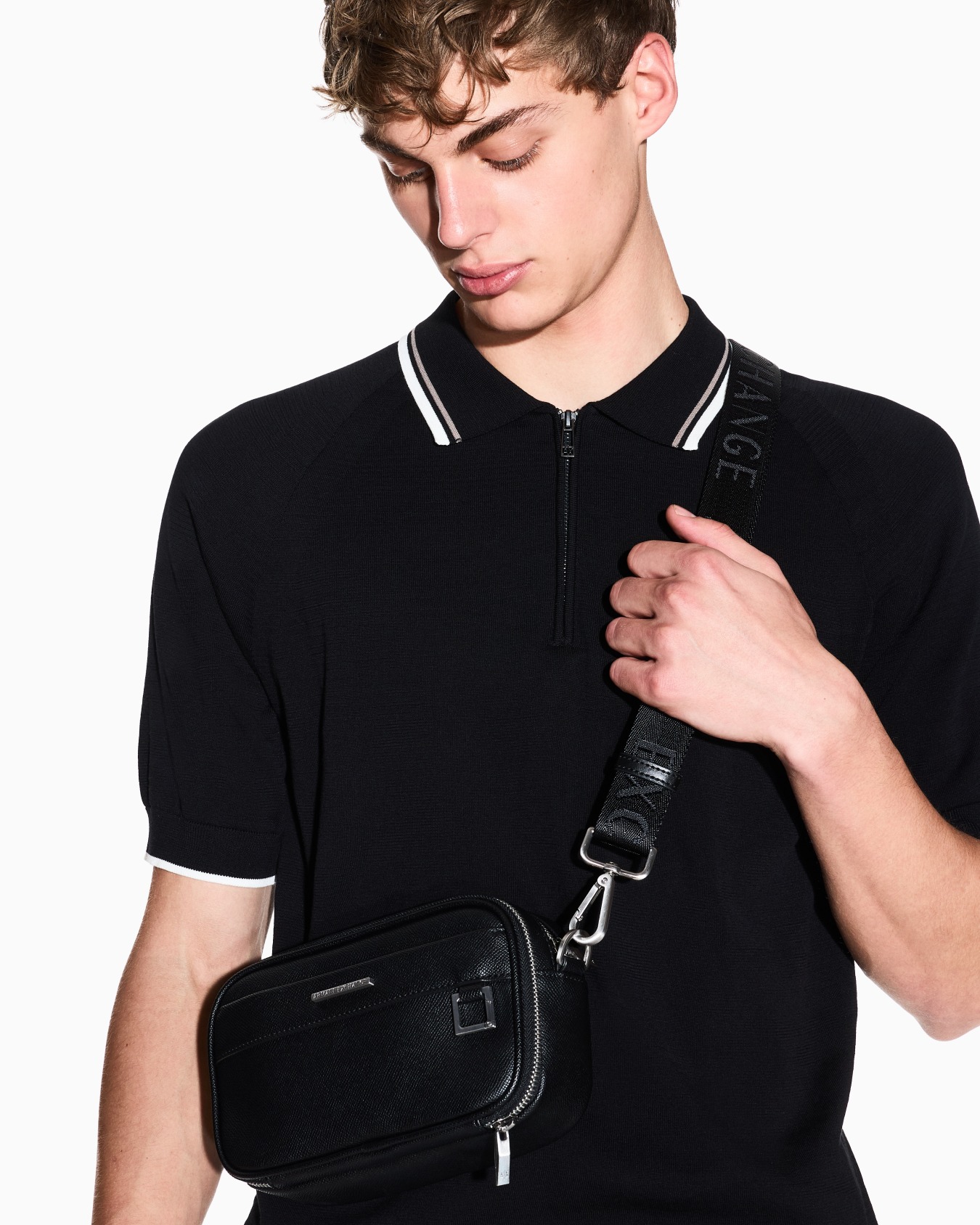 AXロゴ ショルダーバッグ スライドする 5