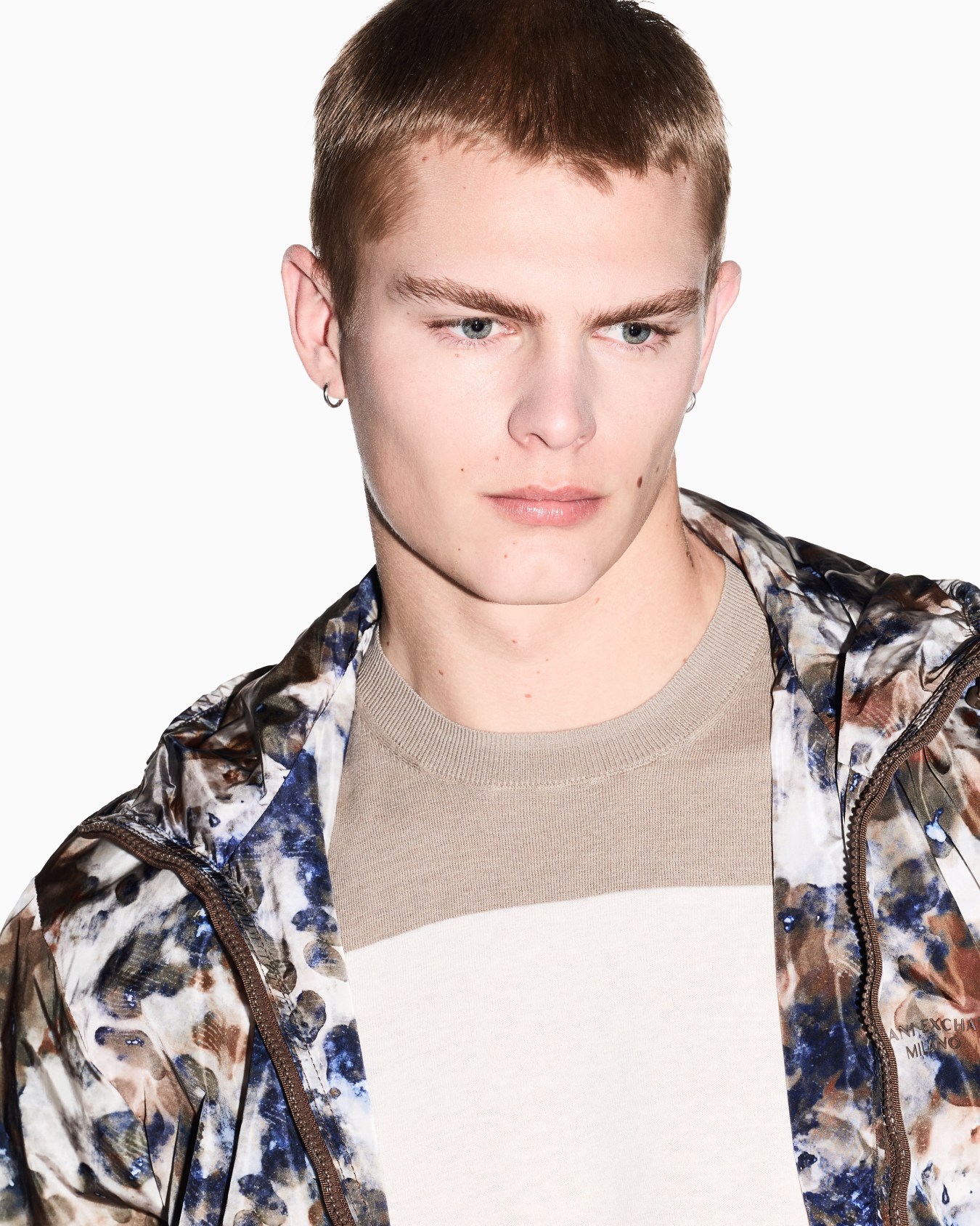 Linen and light cotton knit top Slide 4