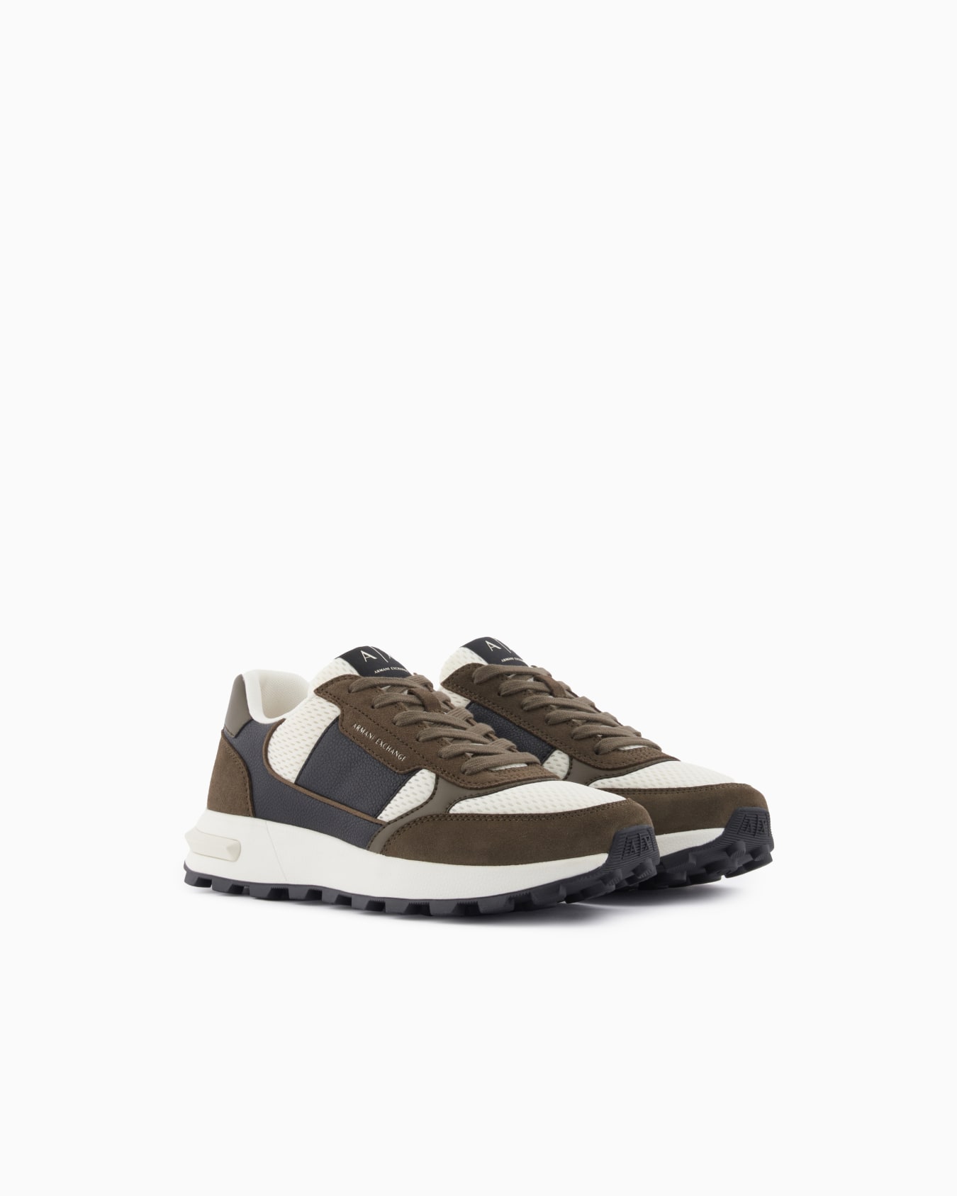 Technical fabric sneakers Folie 1