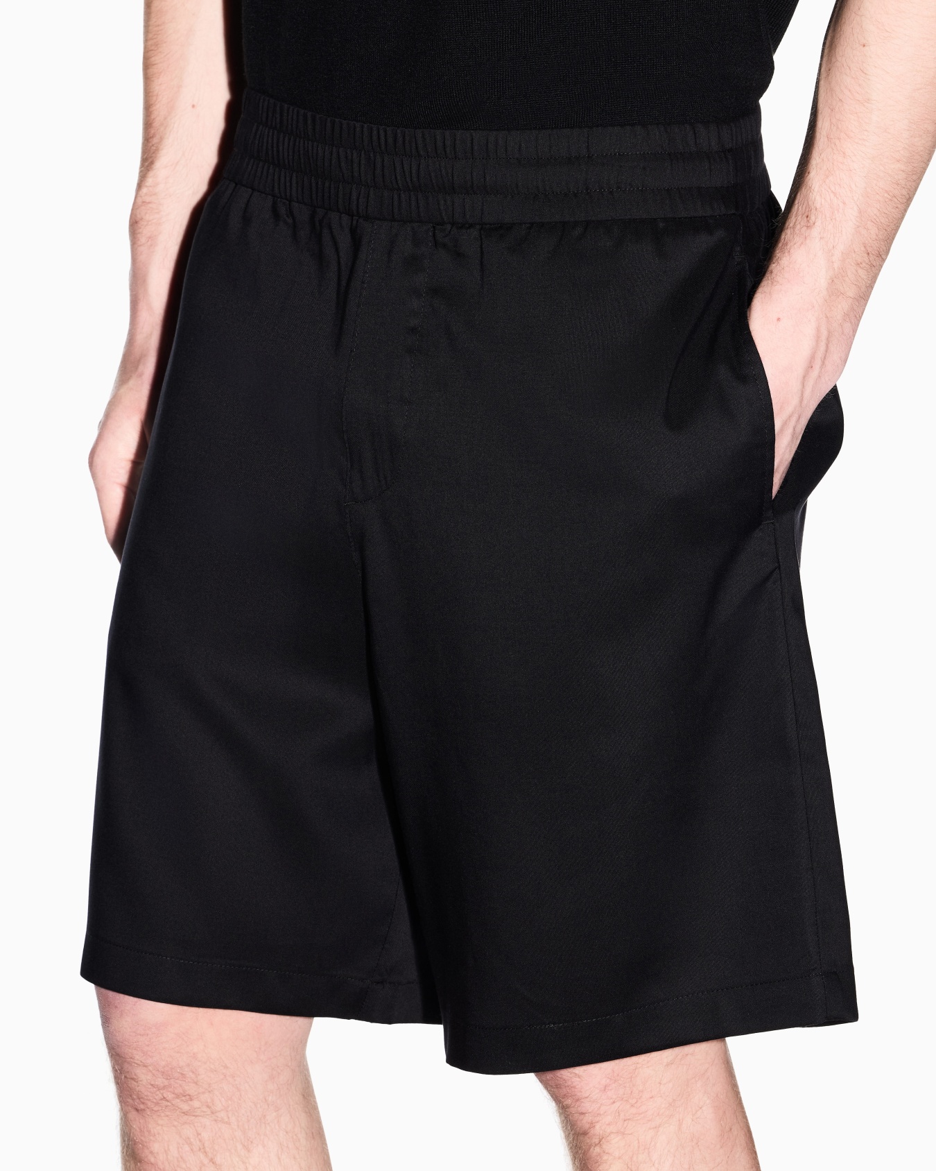 Lightweight Oxford Bermuda Shorts Slide 6