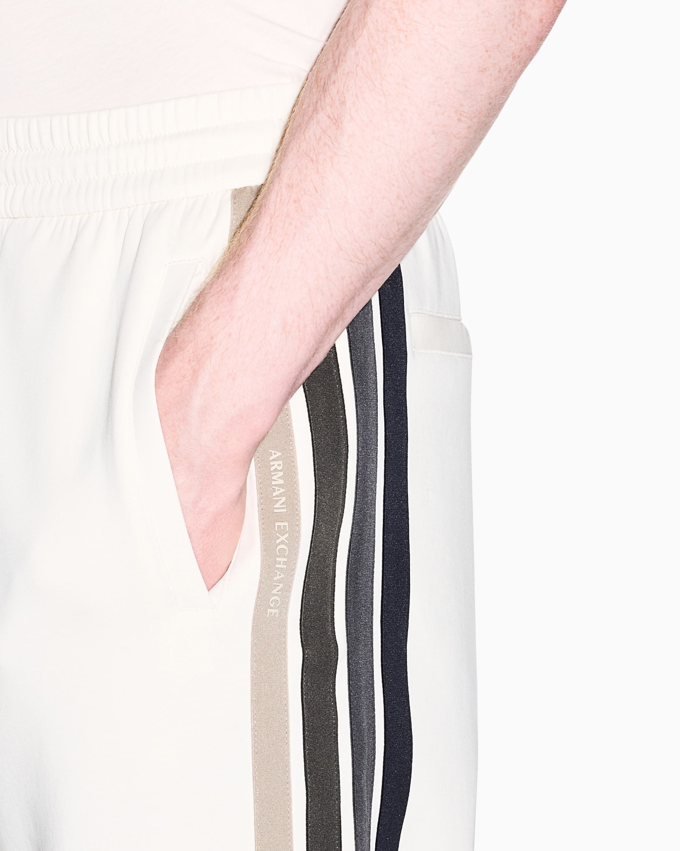 Structured sweatpants in stretch bonded cotton Slide 4