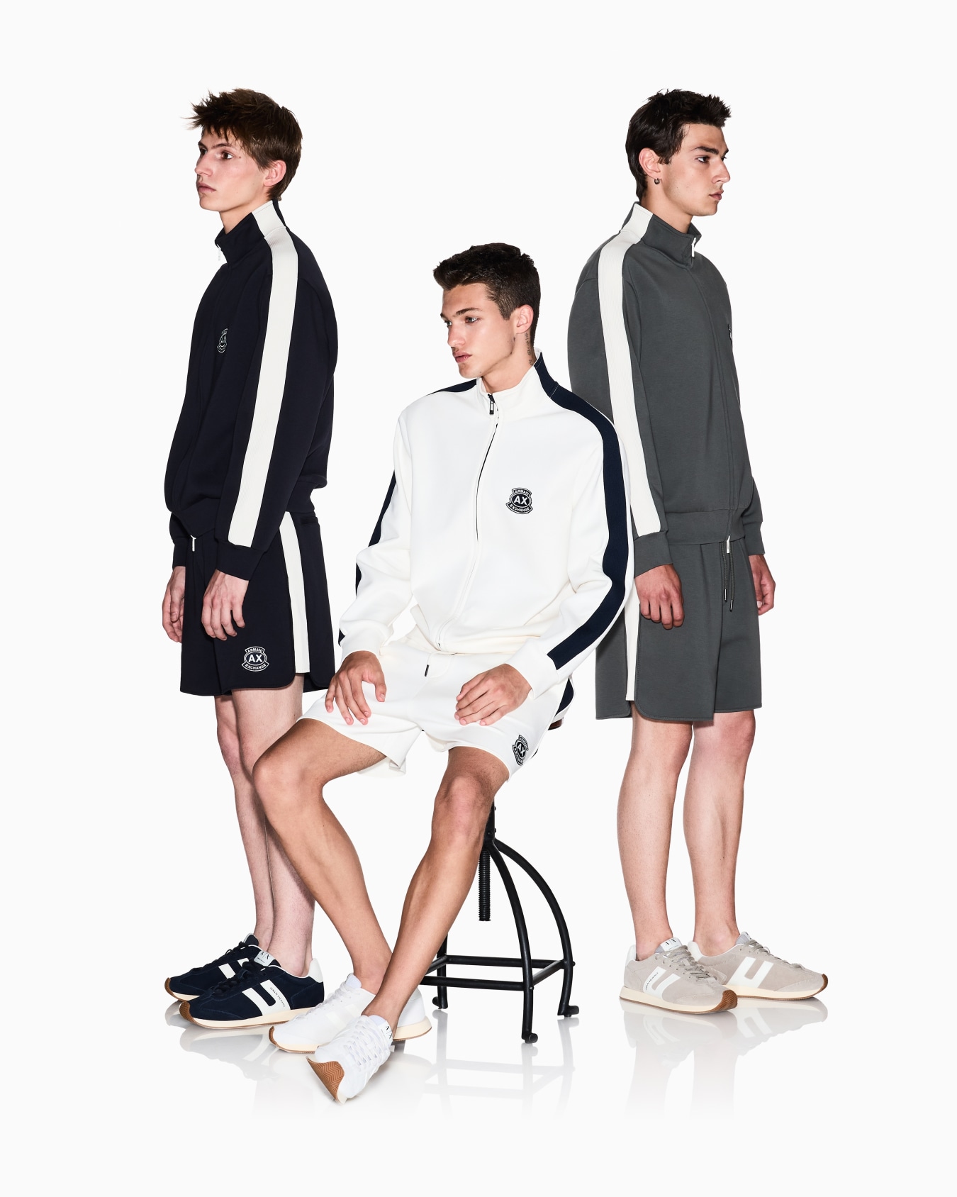 Bermuda shorts in cotone Slide 2