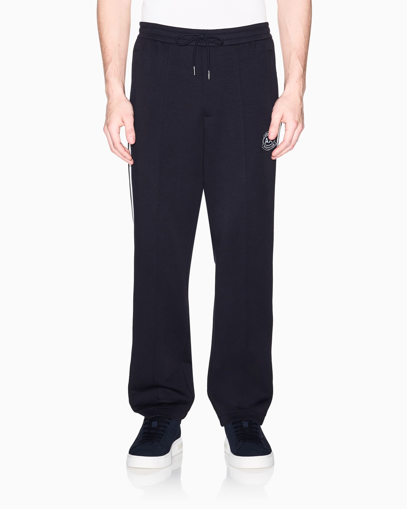 Pantaloni jogger in tessuto bonded Slide 2