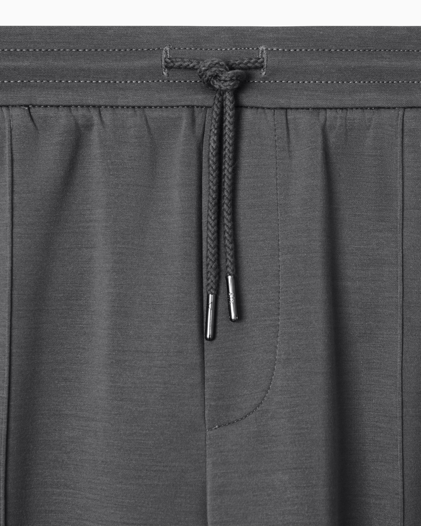 ストレッチモダール ストレートパンツ スライドする 3