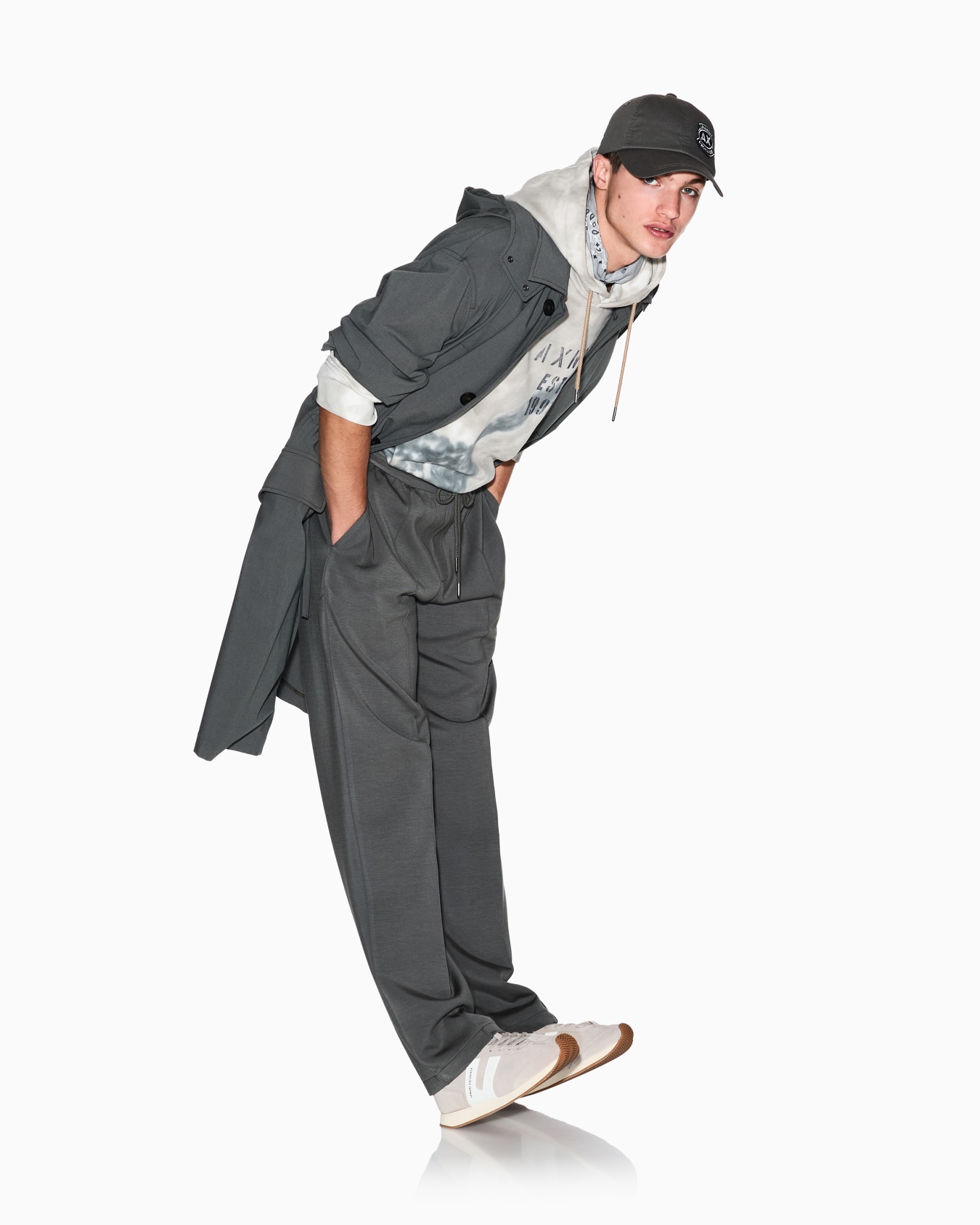 ストレッチモダール ストレートパンツ スライドする 1