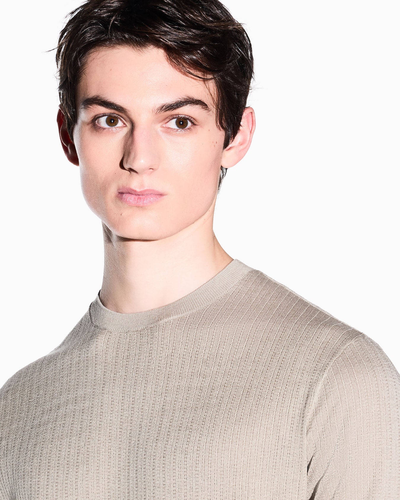 Ribbed cotton tricot top Slide 4