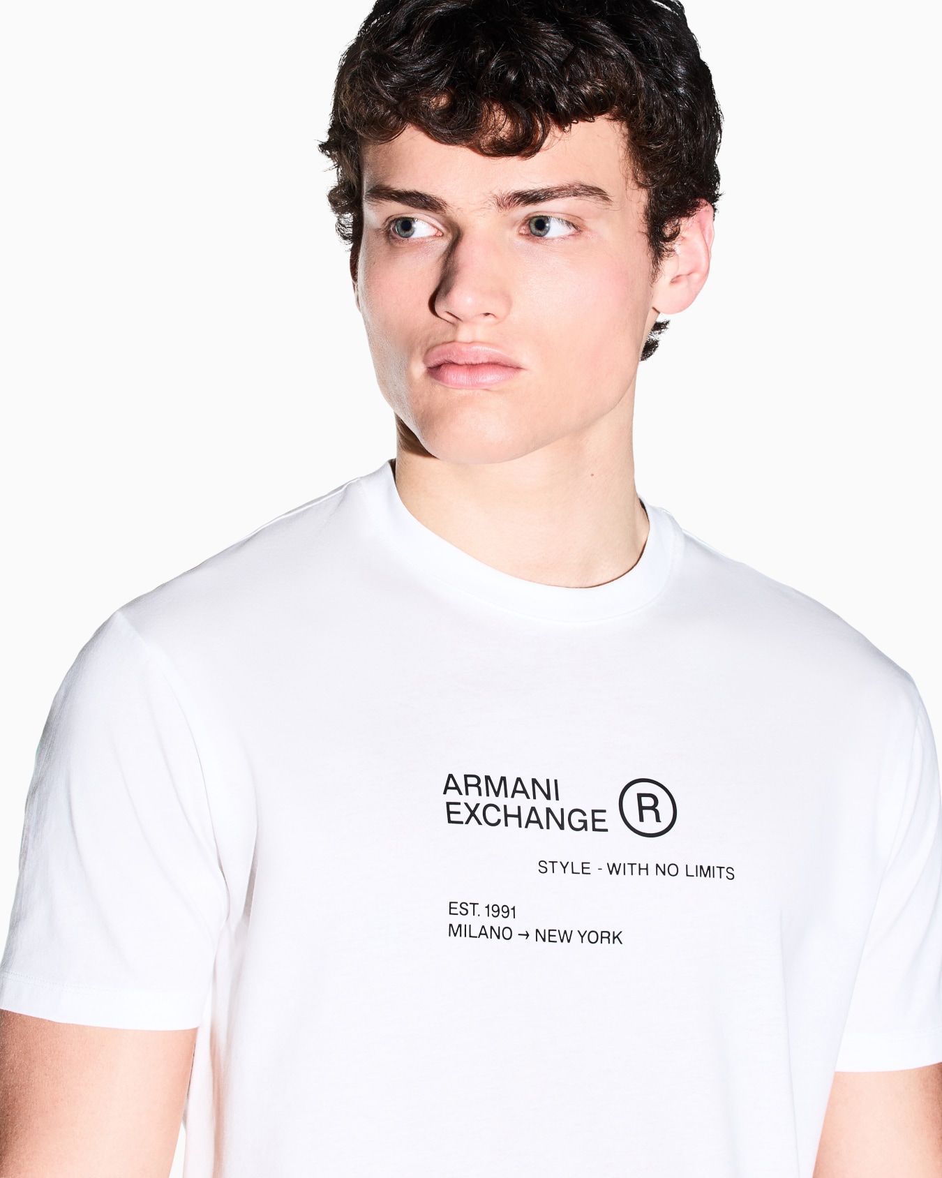 バックプリント レギュラーフィット 半袖クルーネックTシャツ スライドする 4