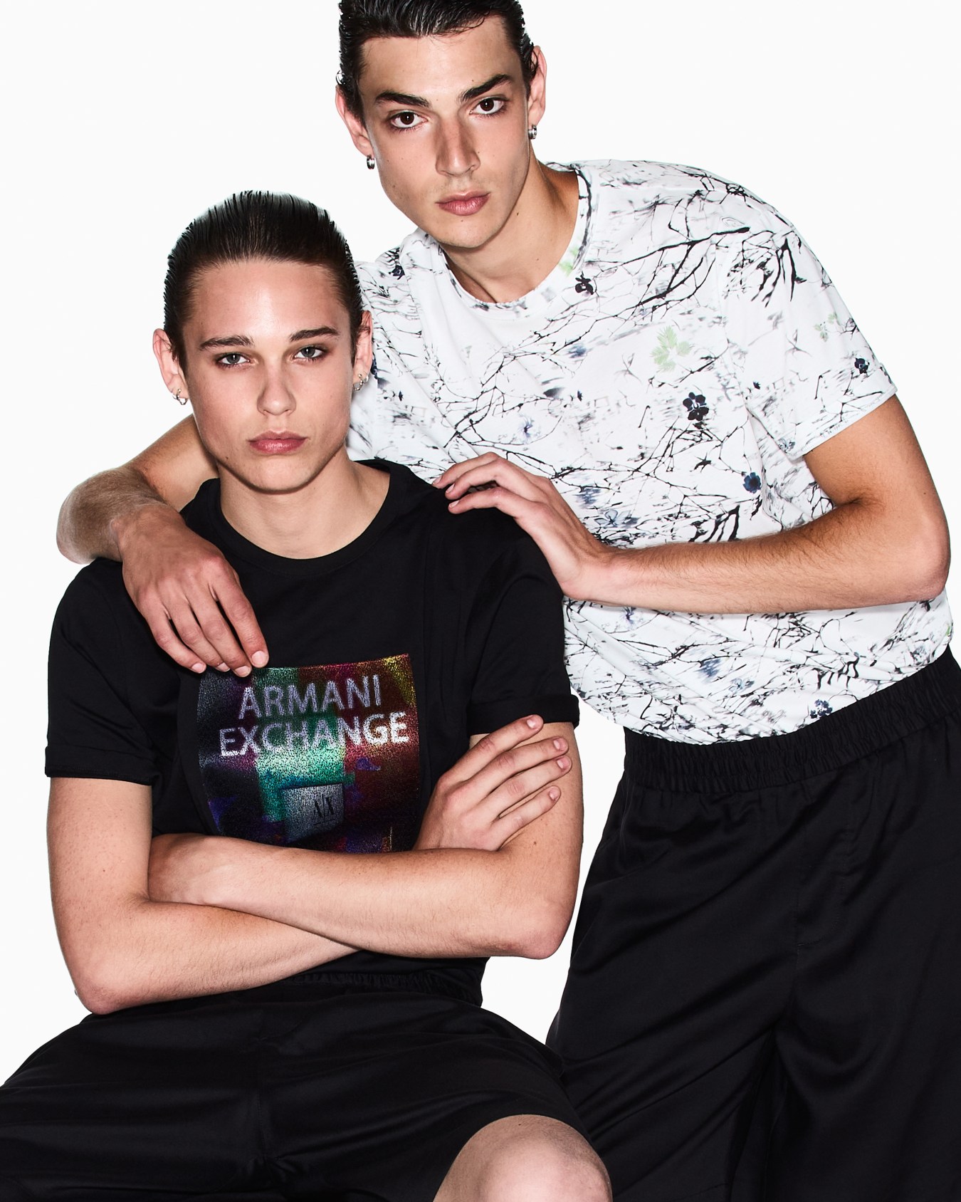 ネオンプリント スリムフィット 半袖クルーネックTシャツ スライドする 1