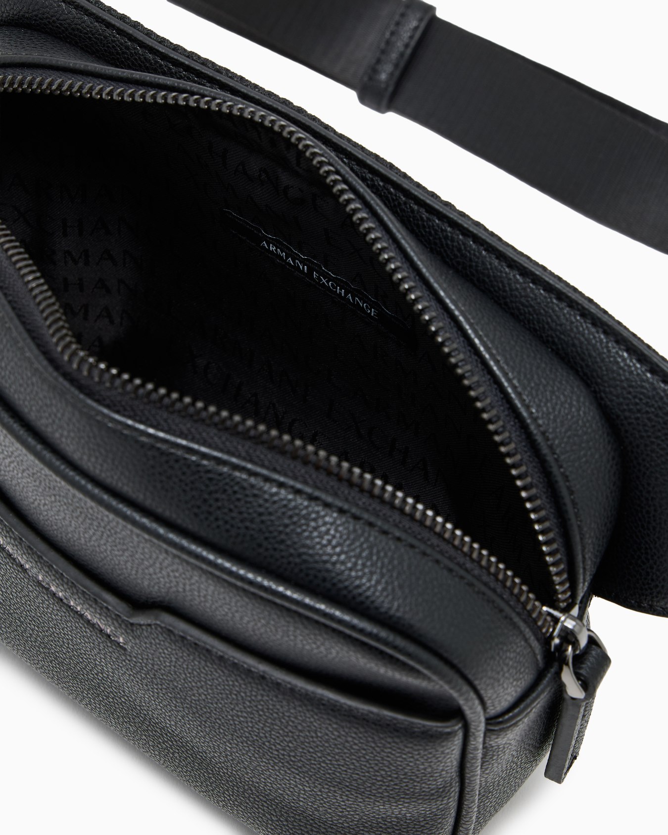 AXロゴ ウエストバッグ スライドする 3