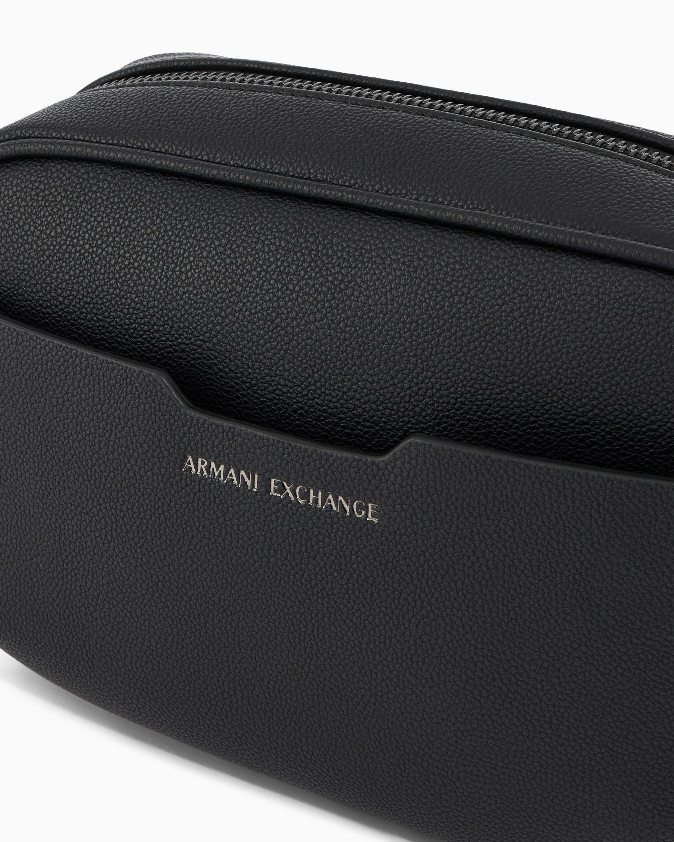 Technical fabric washbags Slide 2