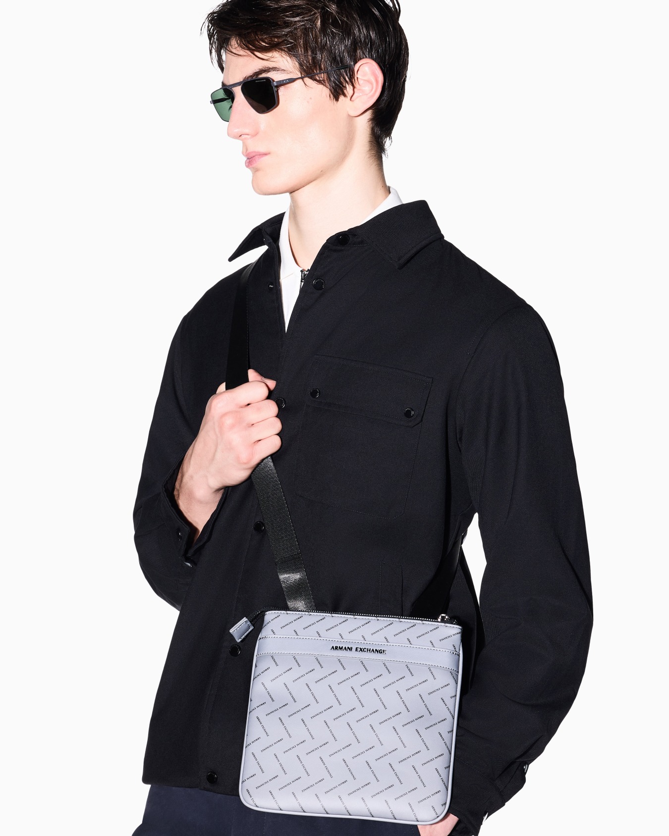 Crossbody bag in technical fabric Diapositive 5