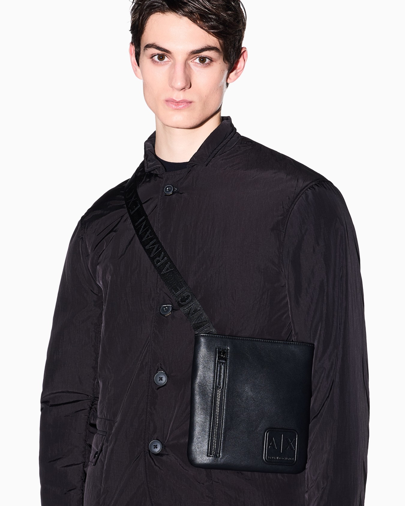 Crossbody bag in technical fabric Diapositiva 5