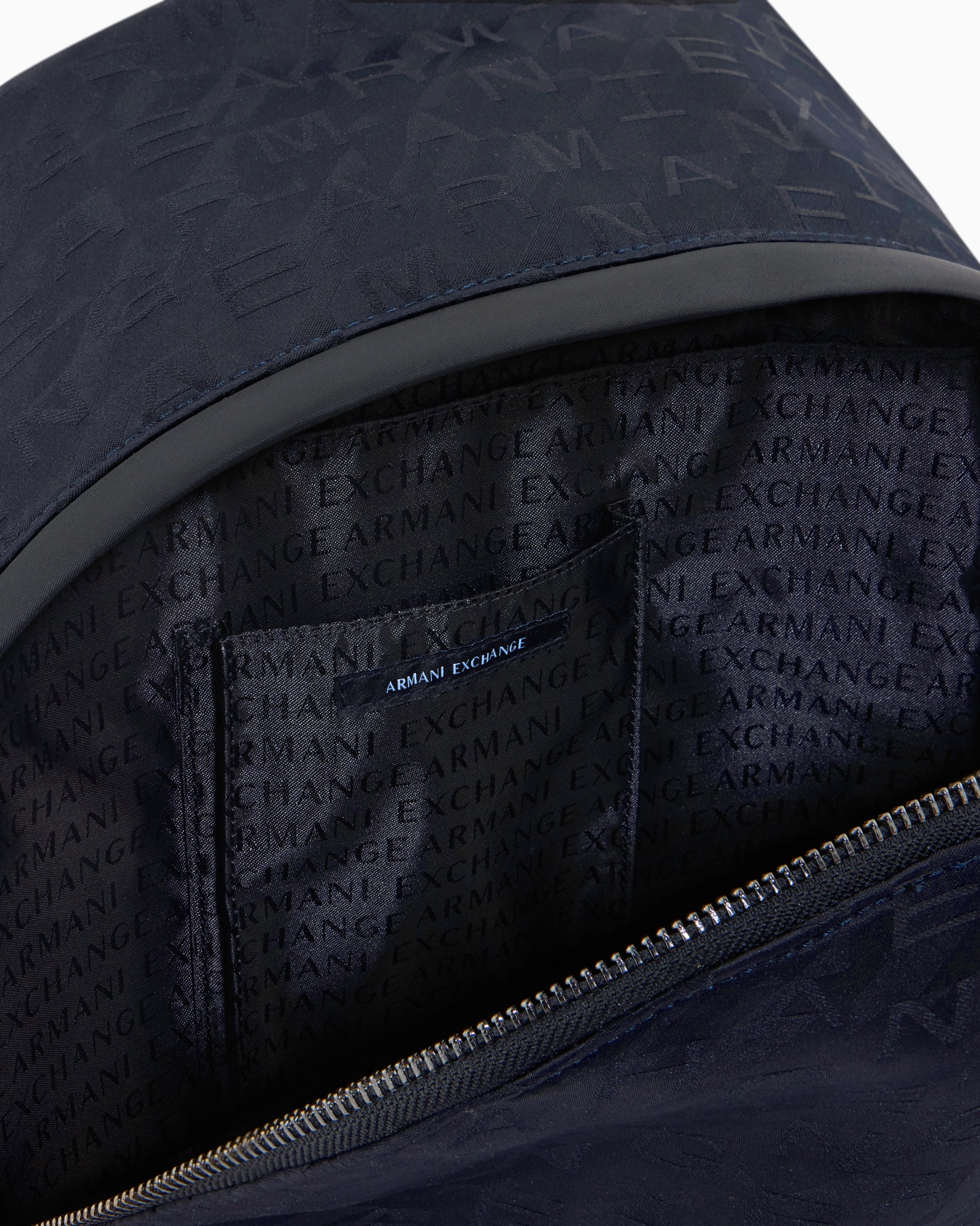 オールオーバージャカードロゴ バックパック スライドする 3