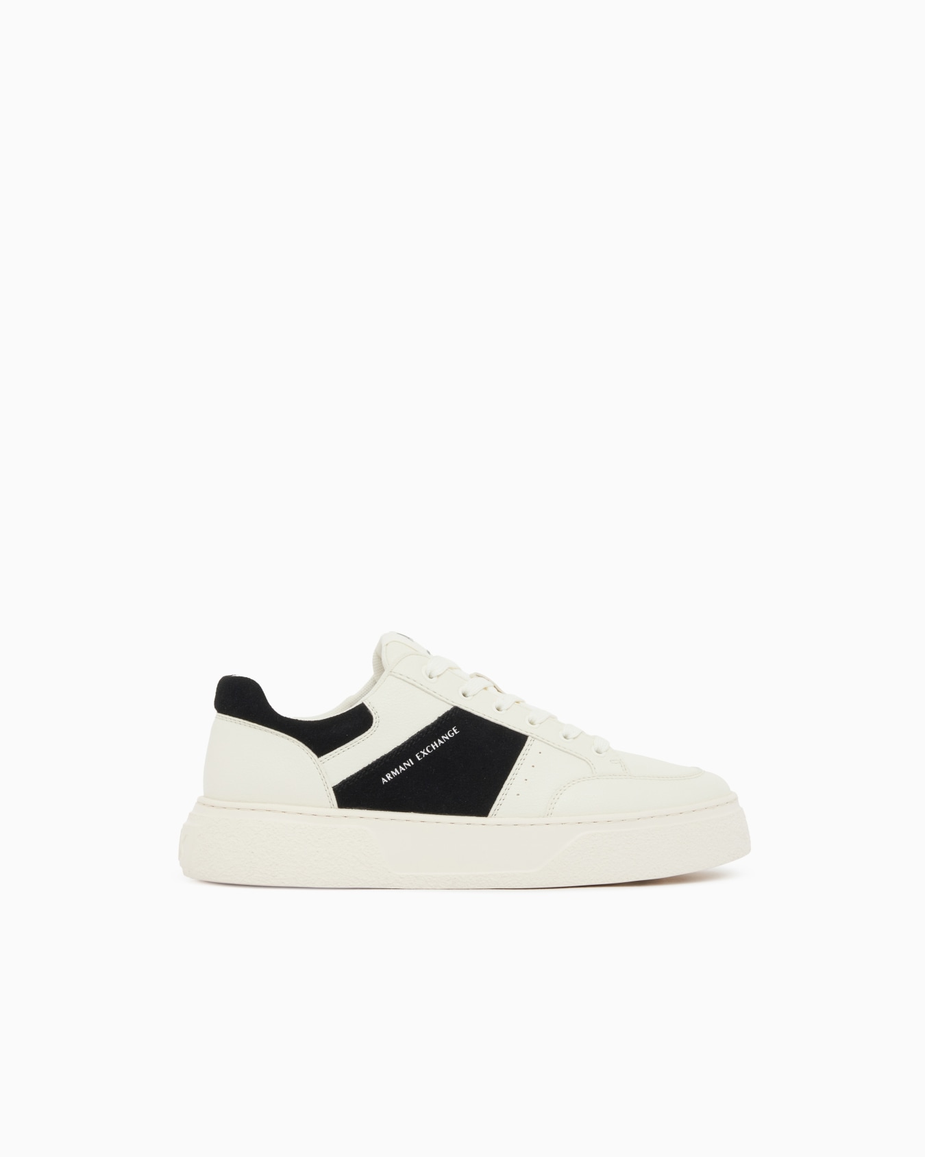 Sneaker with suede inserts Slide 0