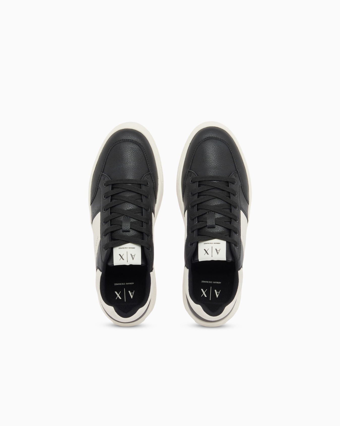 Sneaker with suede inserts Slide 2