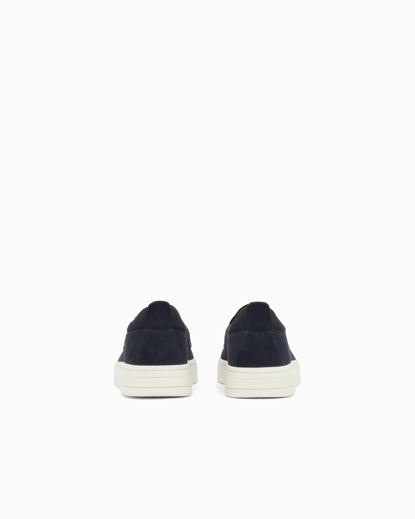 Slip-ons in Suede Elegant and Diapositive 3