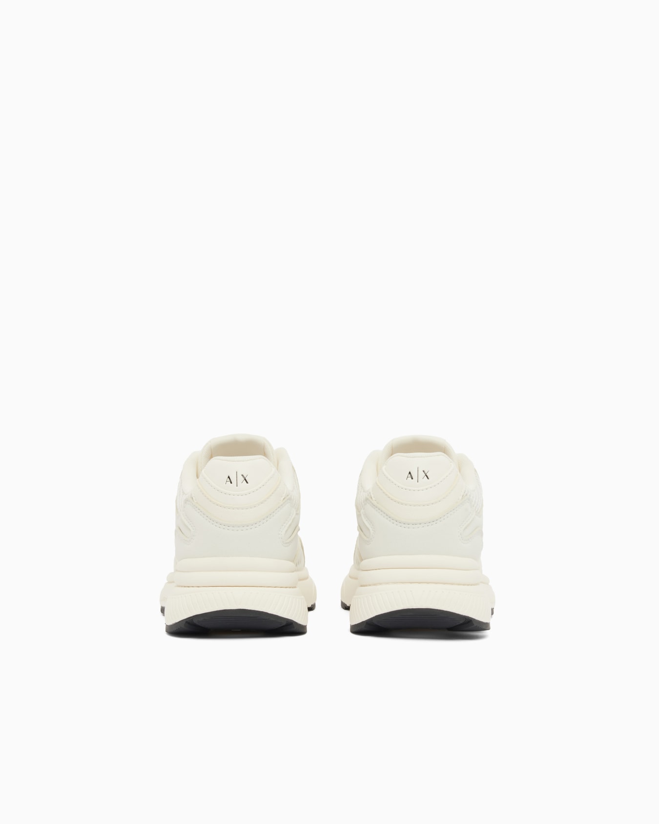 Minimalist sneakers in woven technical fabric Slide 3