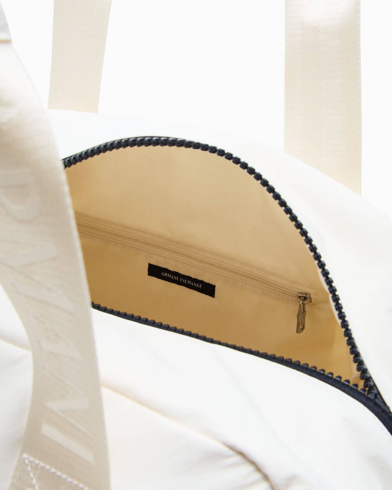 Technical fabric duffle bag Slide 3