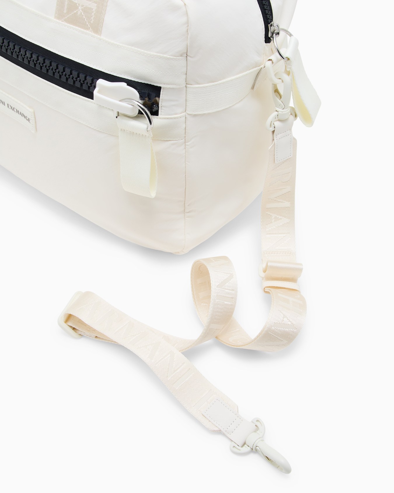 Technical fabric duffle bag Slide 4