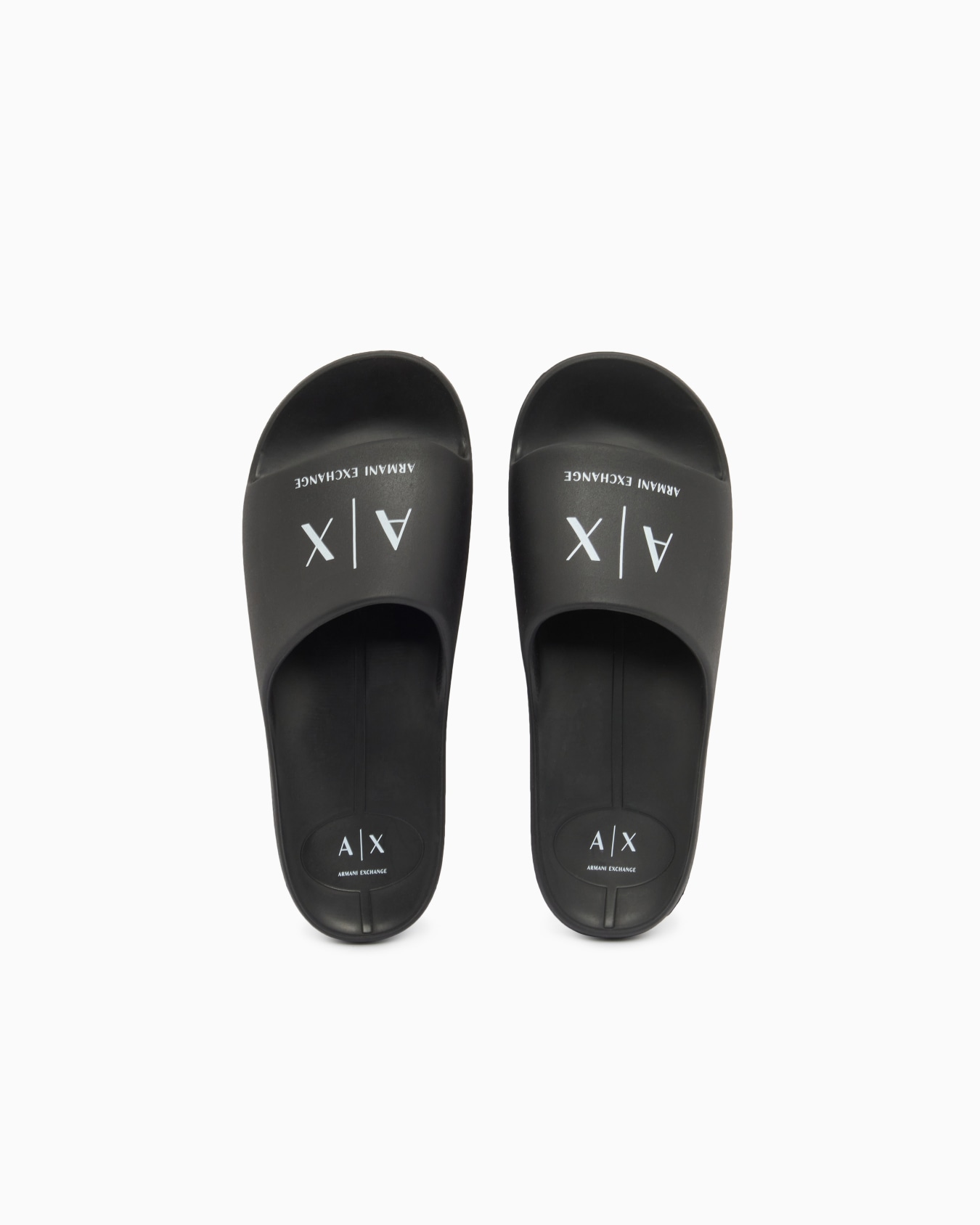 Slides in technical fabric Slide 2