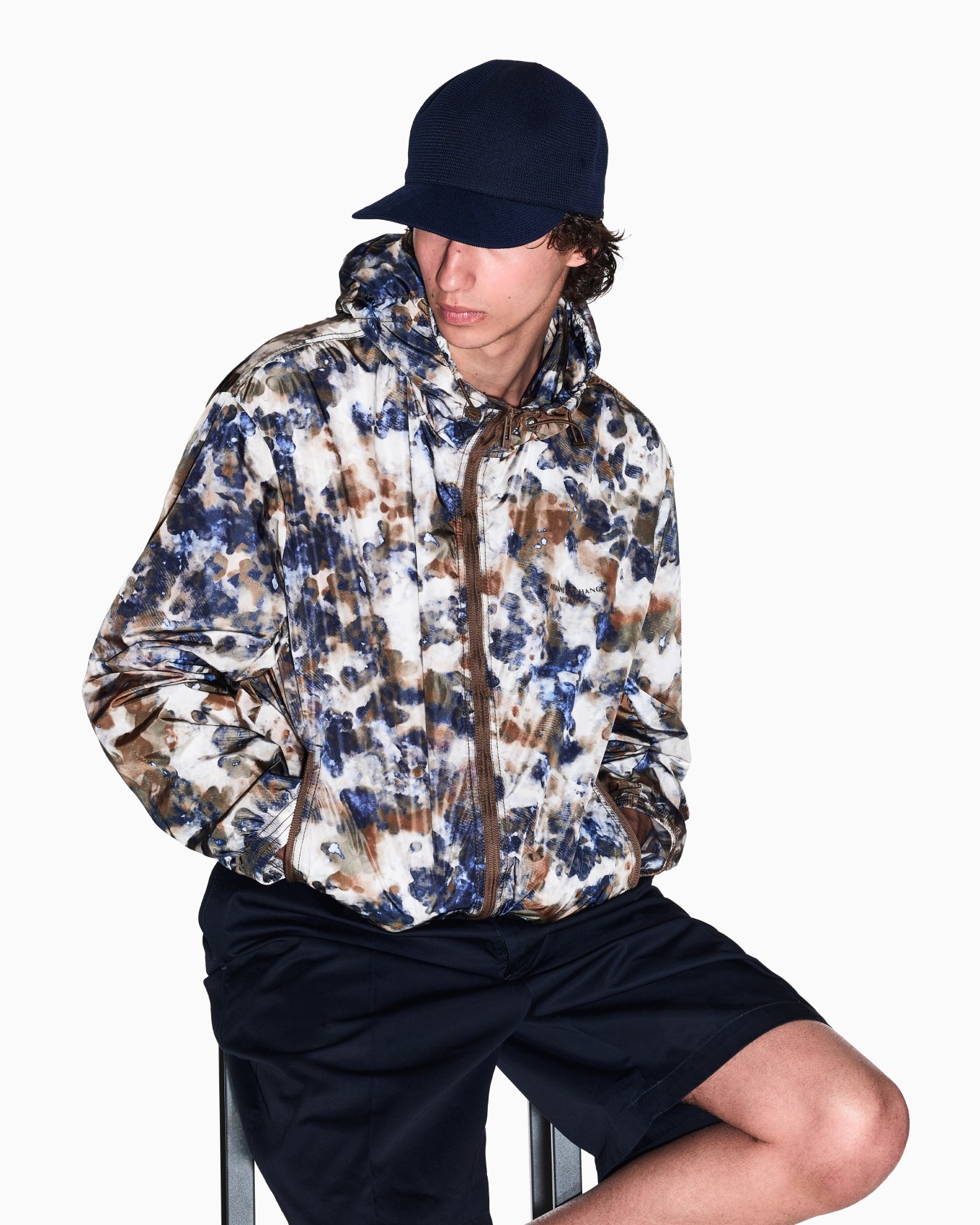 コンフォートレッグ コットン ショーツ スライドする 2