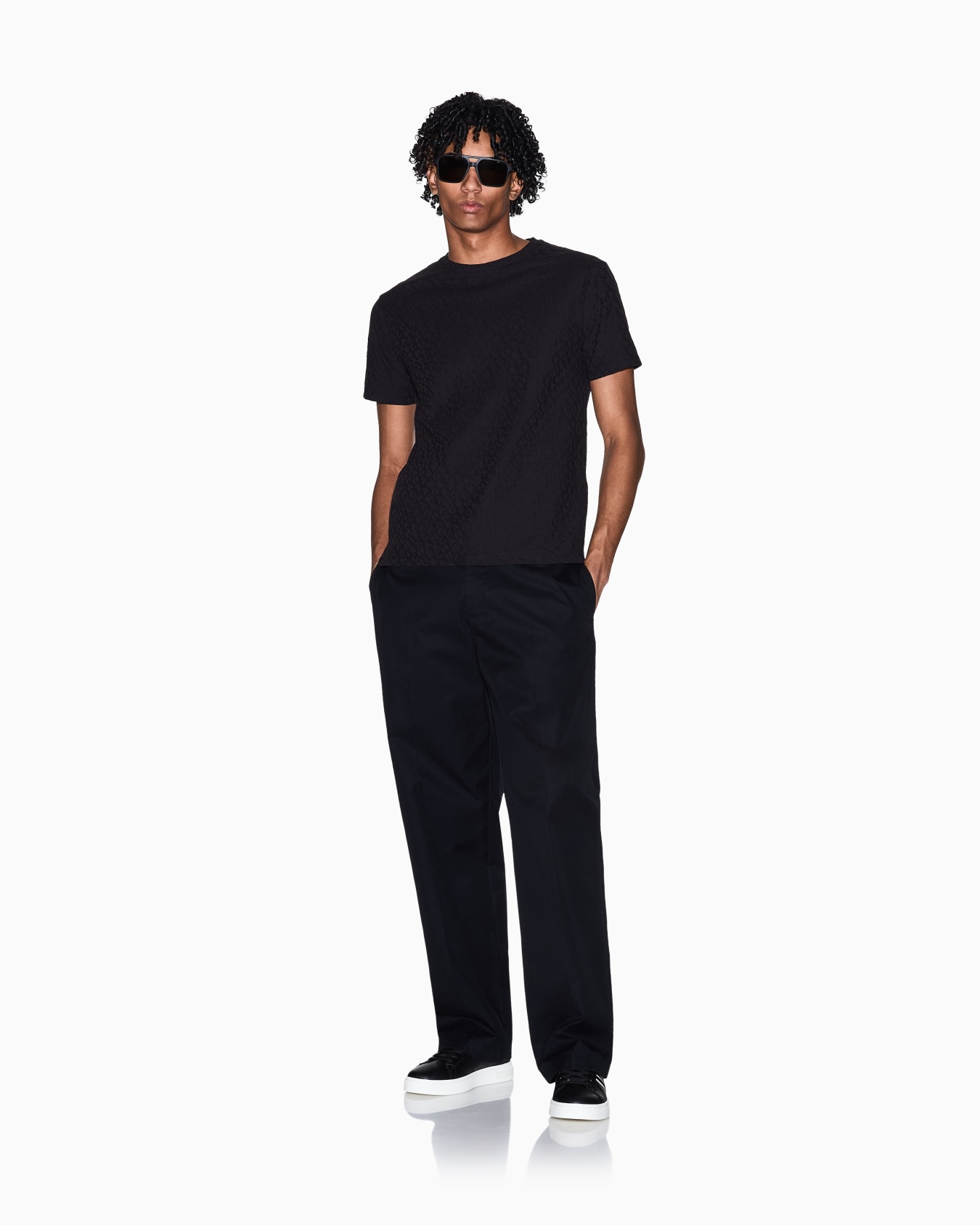 Slim Fit T-shirt in Mercerized Jacquard Jersey 슬라이드 1