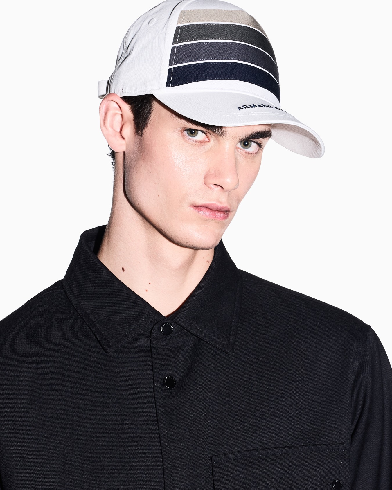 Hat with visor Slide 2