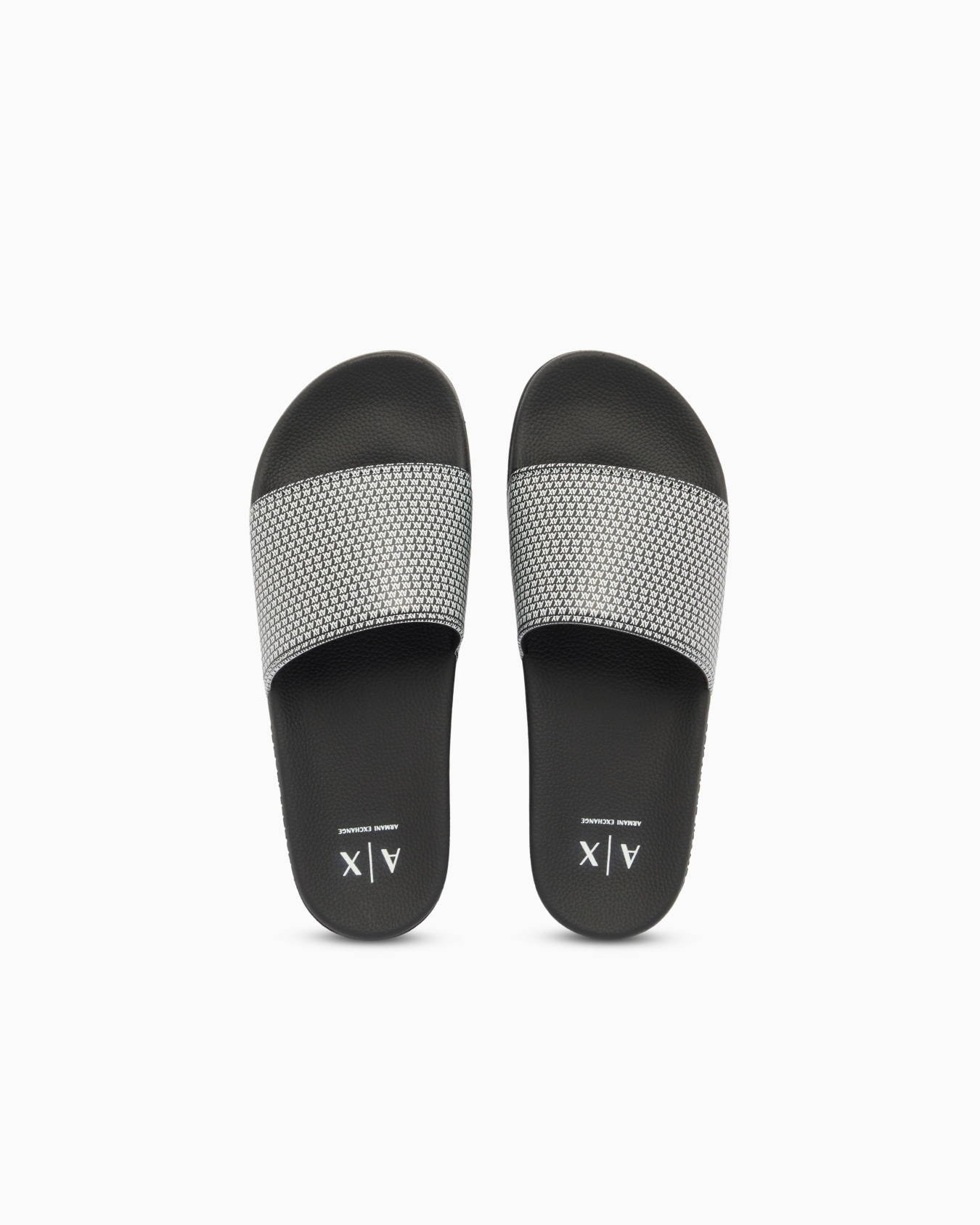 オールオーバーマイクロロゴ シャワーサンダル スライドする 2