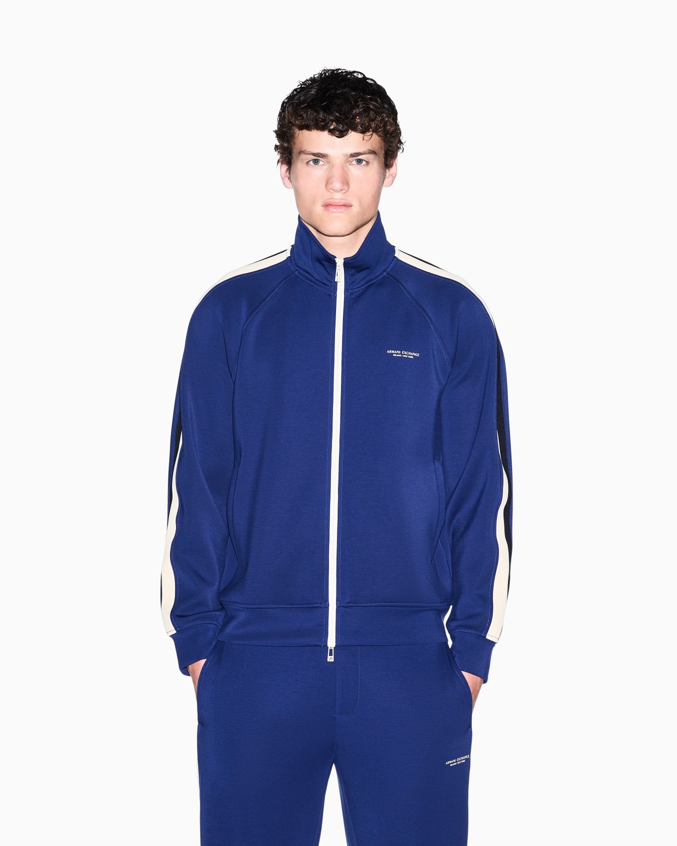 sweatshirt stretch modal with cotton lining Slide 3