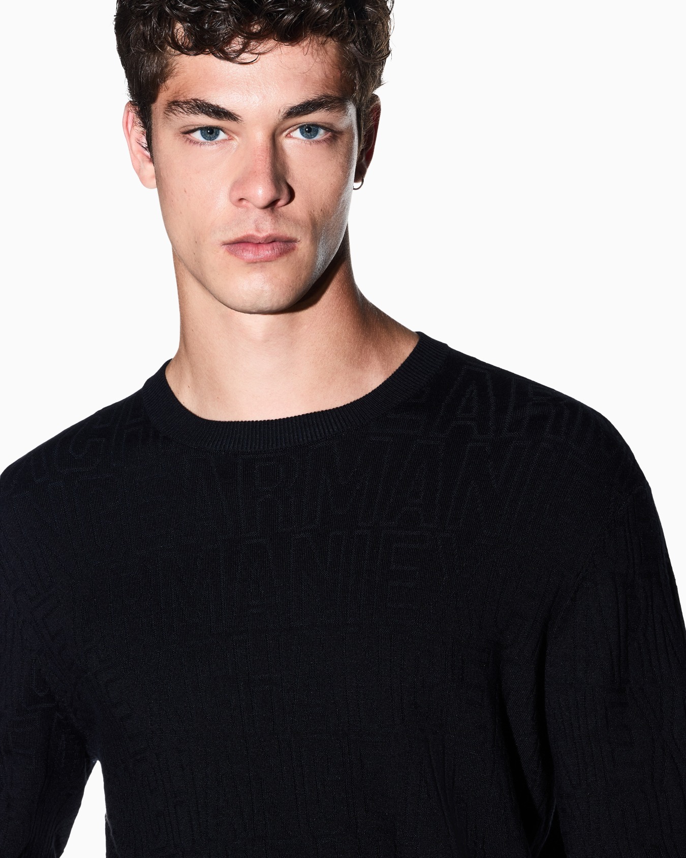 Pullover in a viscose blend Slide 6
