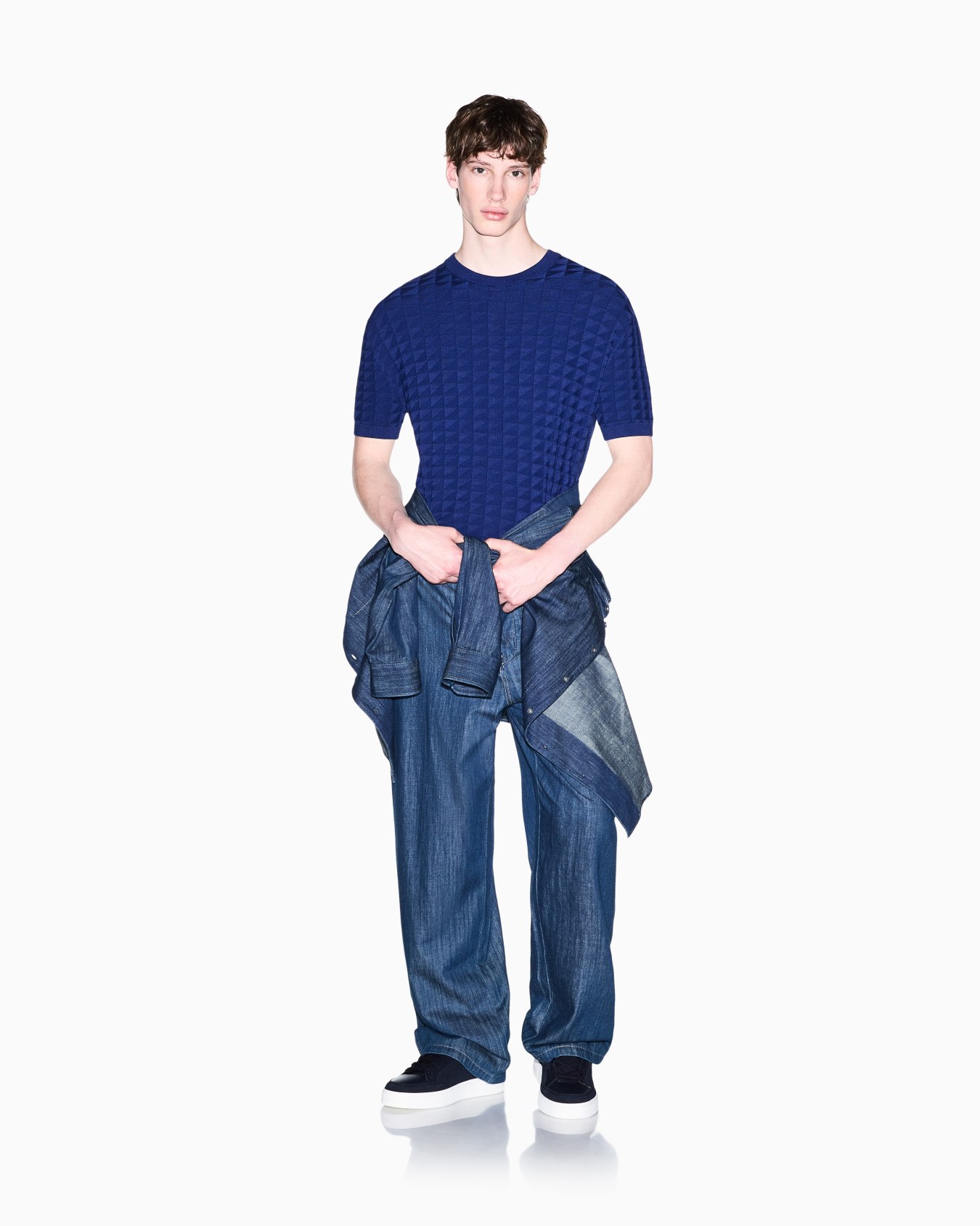regular fit pullover in viscose blend Slide 1