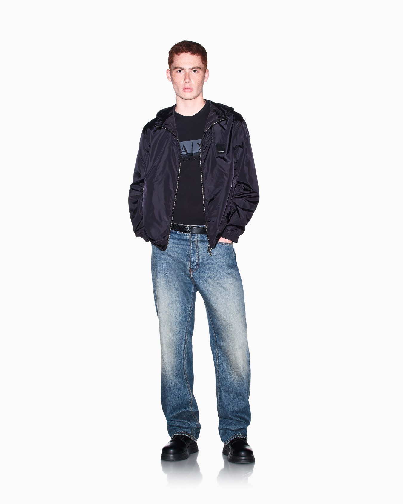 slim fit t-shirt in cotton jersey Slide 1