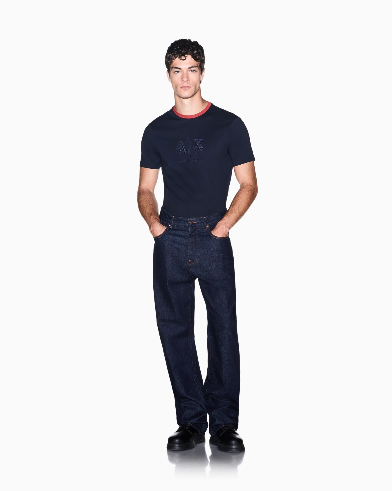 slim fit t-shirt in cotton jersey Slide 1