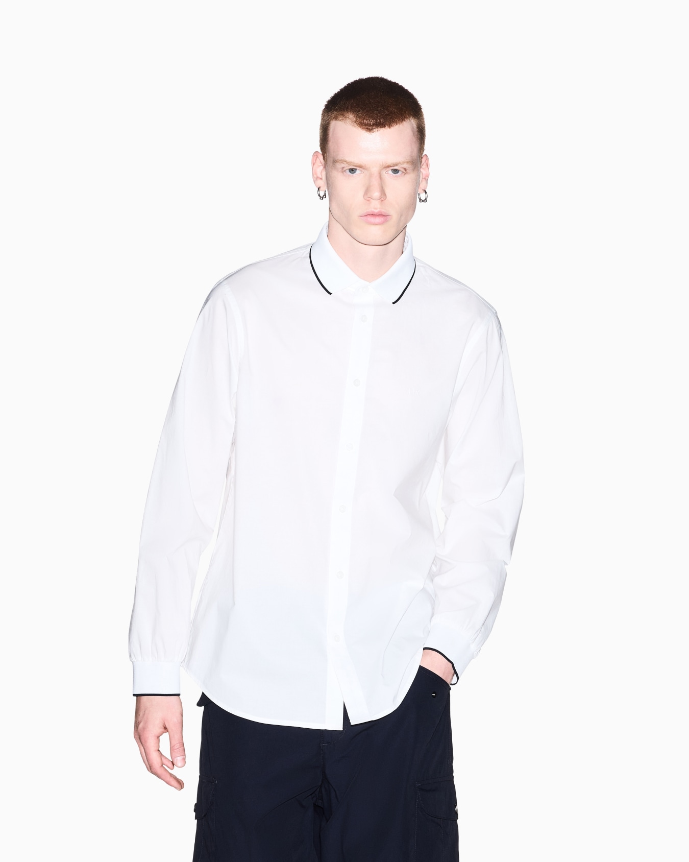 regular fit shirt in cotton poplin with rib details Slide 3