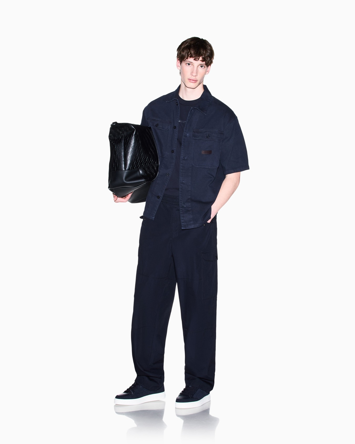 oversized t-shirt in heavy cotton jersey Slide 1