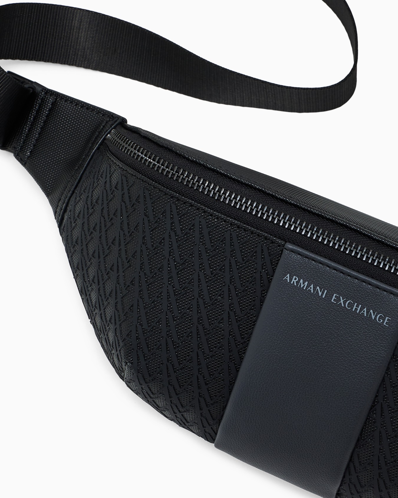 Gürteltasche mit Reißverschluss und verstellbarem Riemen Folie 4