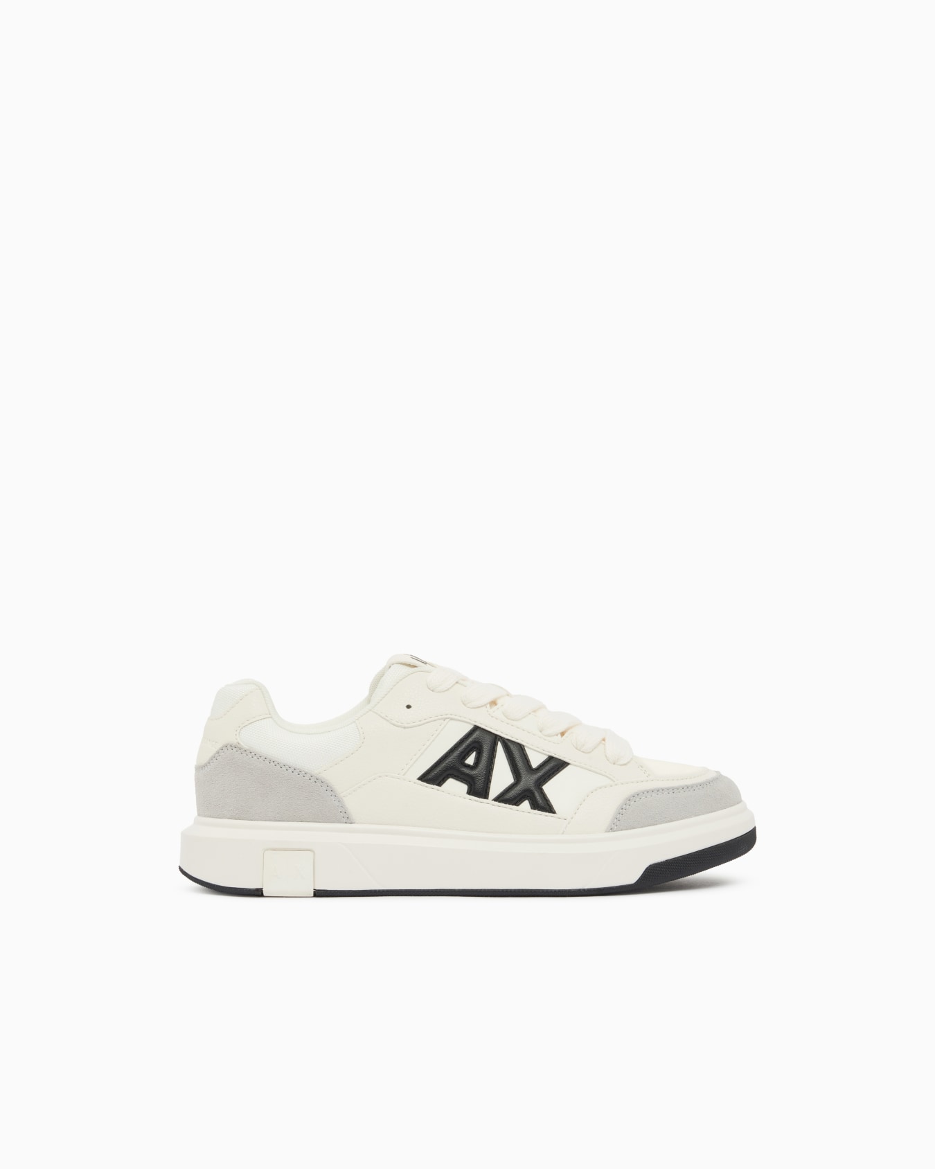 Sneakers in suede and mesh with a rubber sole Slide 0