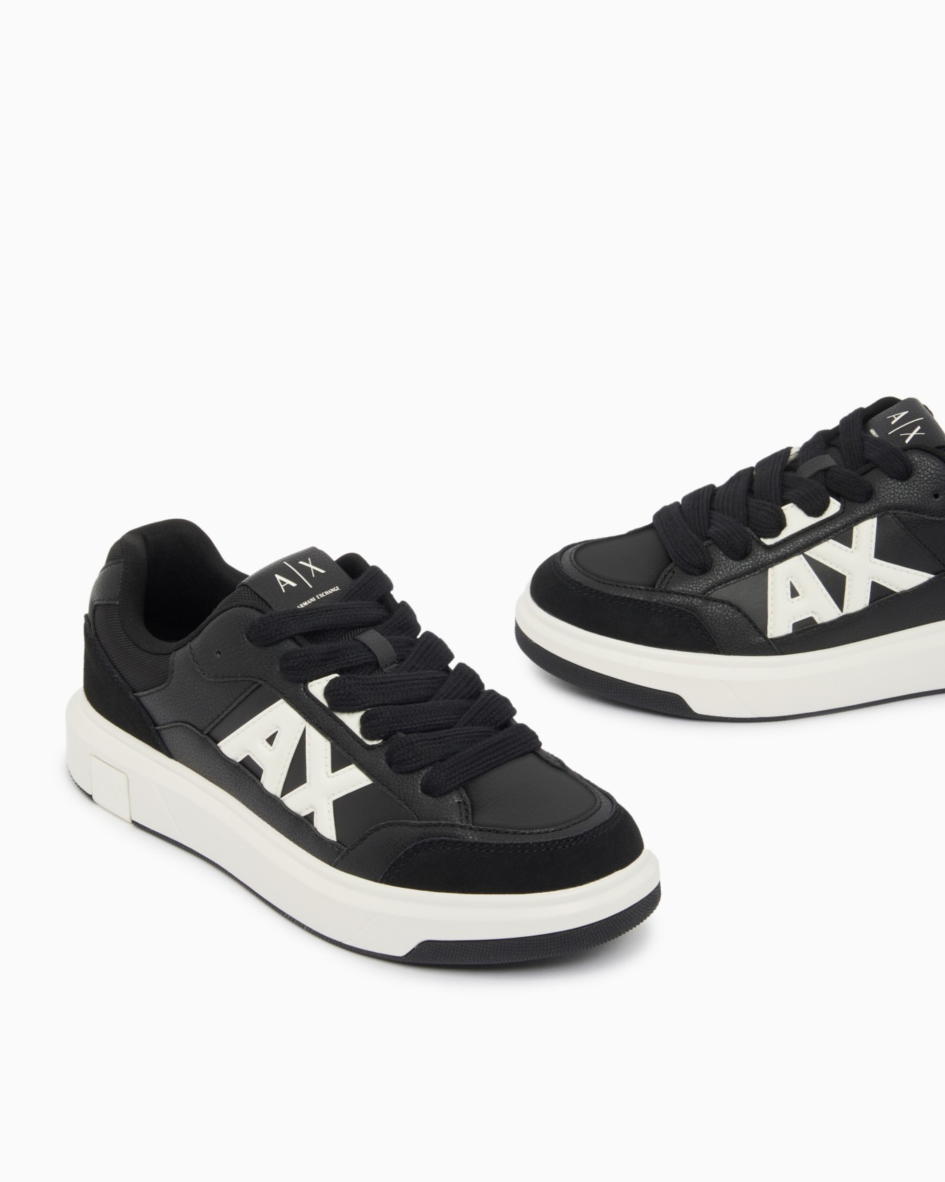 Sneakers in suede and mesh with a rubber sole Slide 4