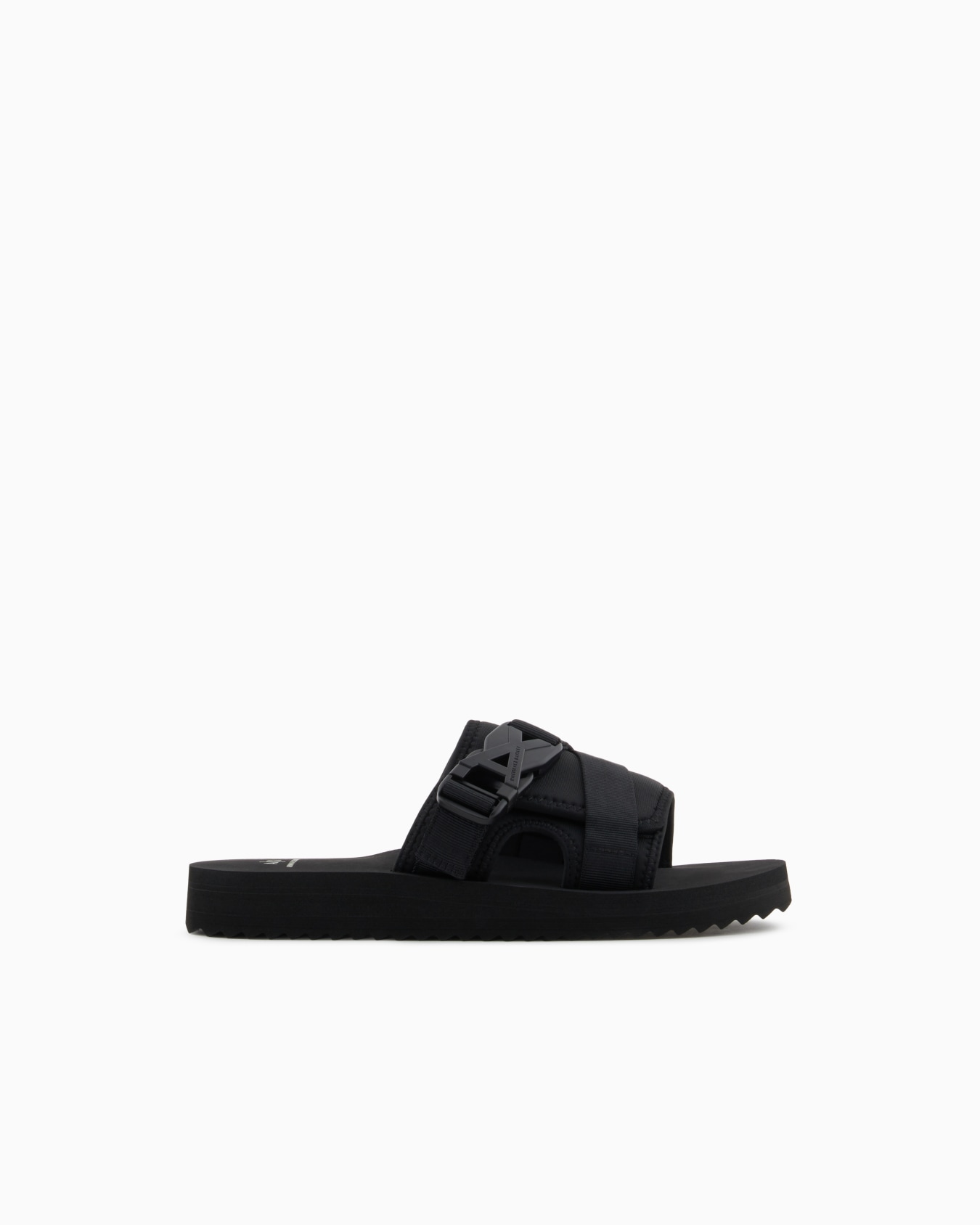 Slippers with crossed bands Slide 0