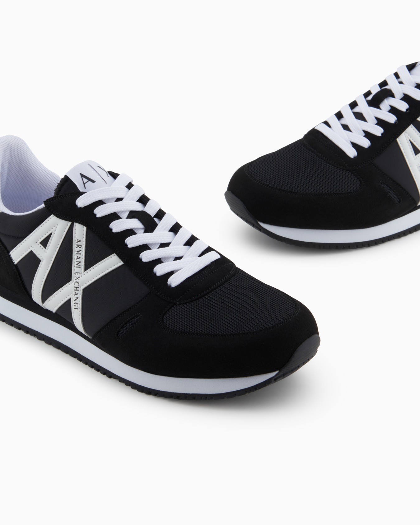 Sneakers in eco-suede, mesh and nylon Slide 4