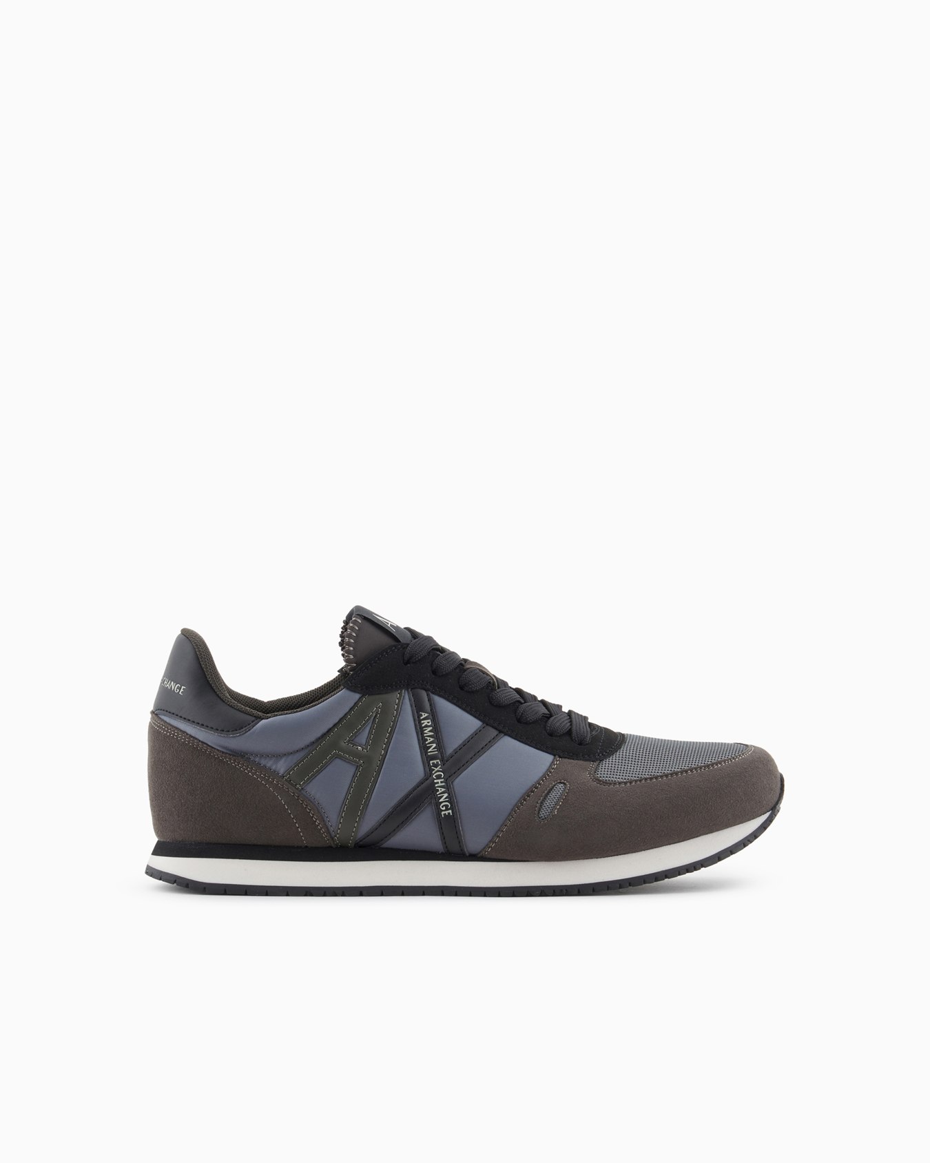 Zapatillas deportivas en eco-gamuza, malla y nailon Diapositiva 0