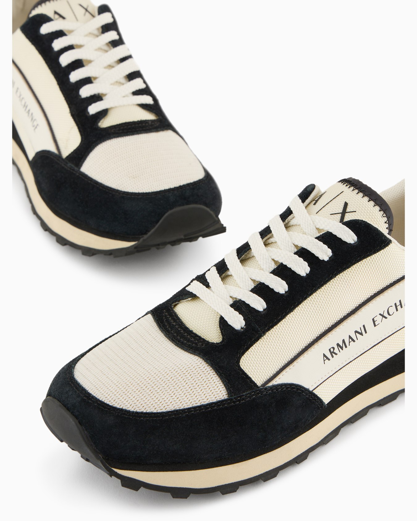 Suede sneakers with mesh inserts Slide 4