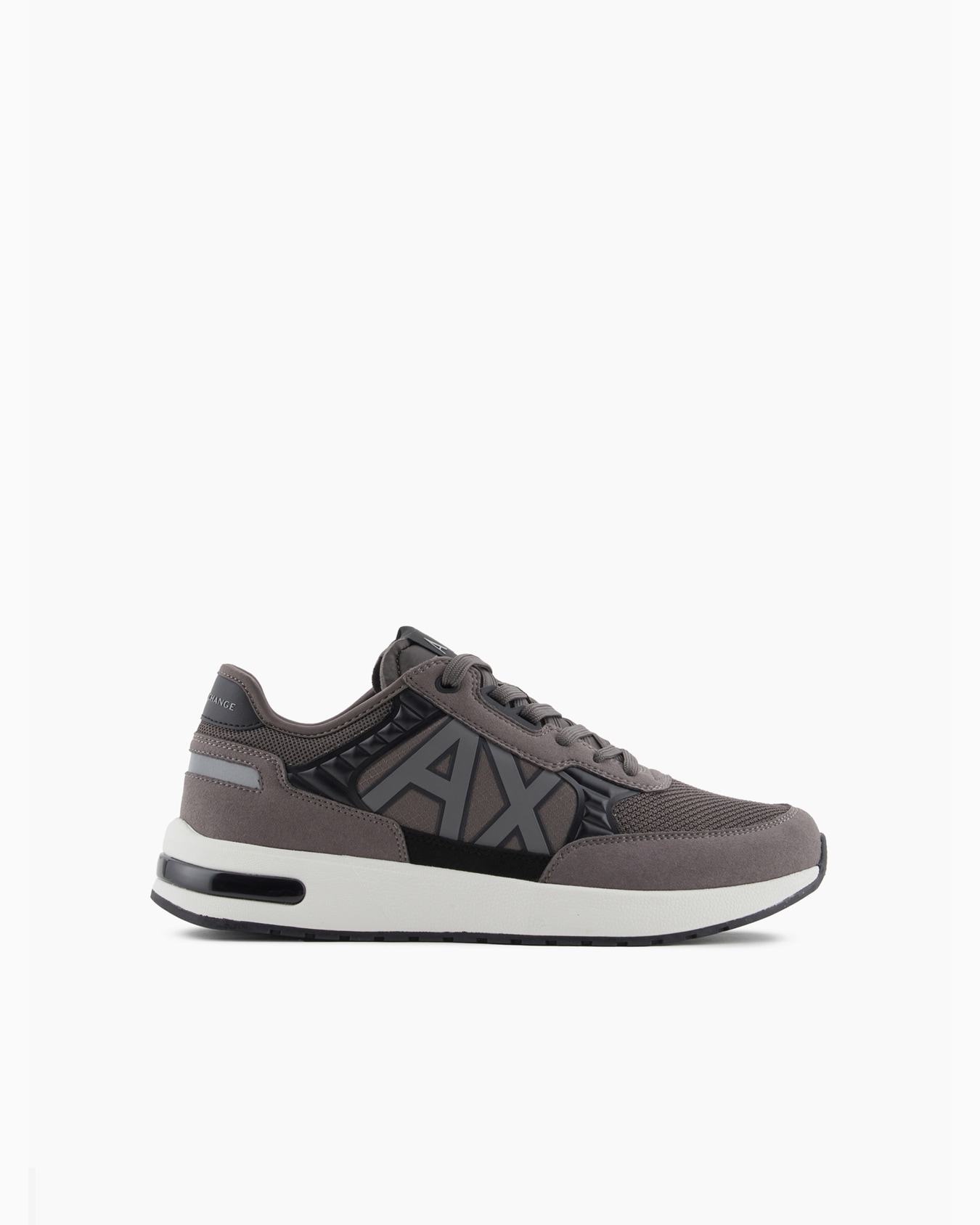 Zapatillas con suela alta y logo Diapositiva 0