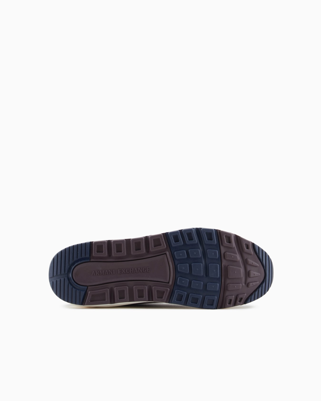Sneakers with logo Slide 5