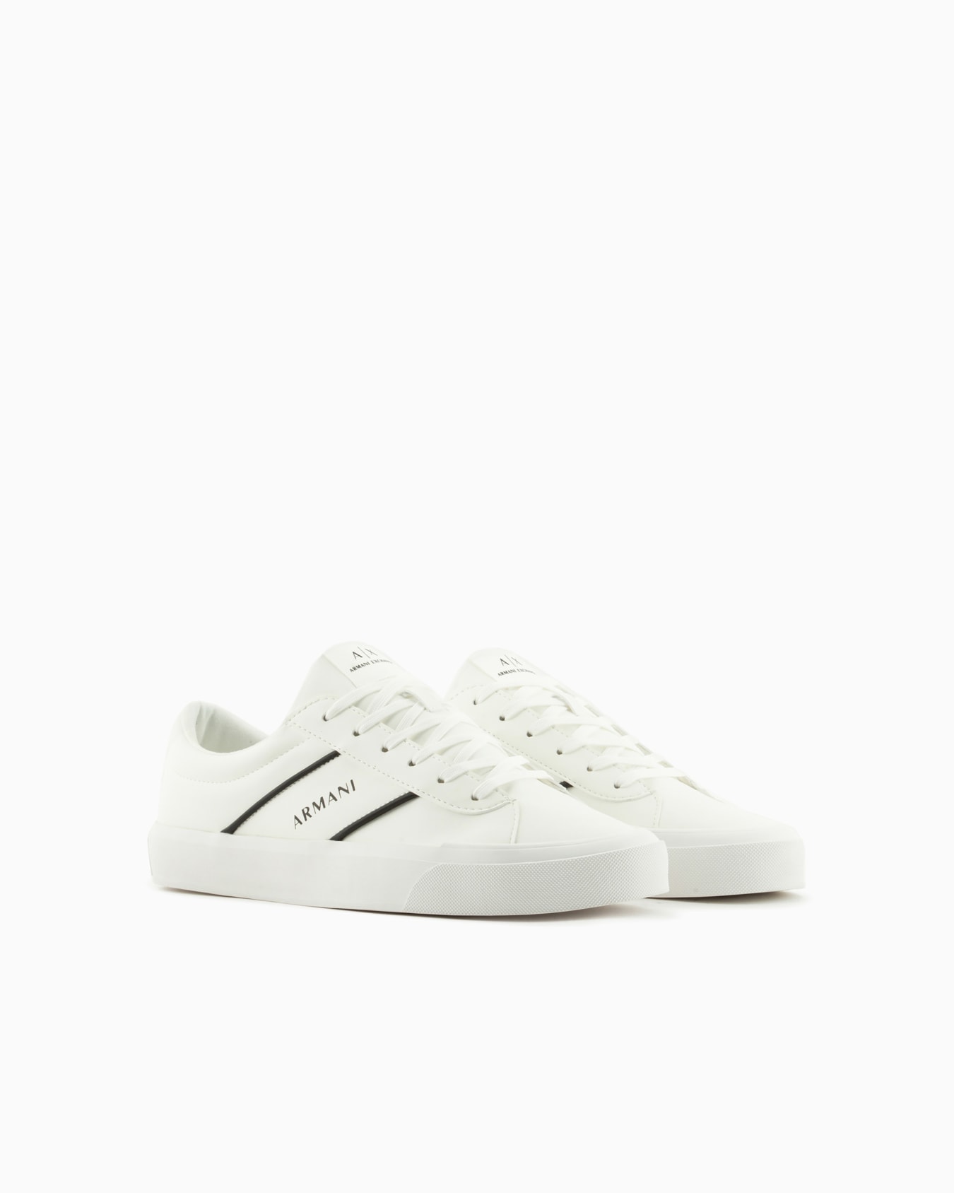 Sneakers with contrasting band Slide 1