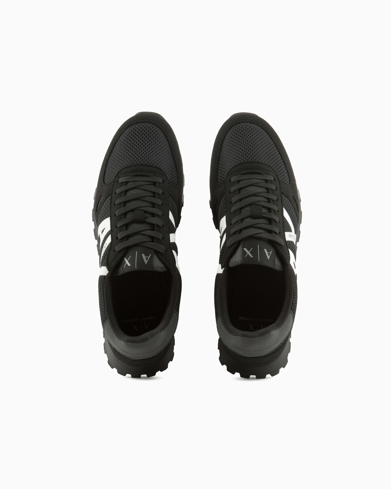 Zapatillas con inserciones de malla y ante ecológico. Diapositiva 2