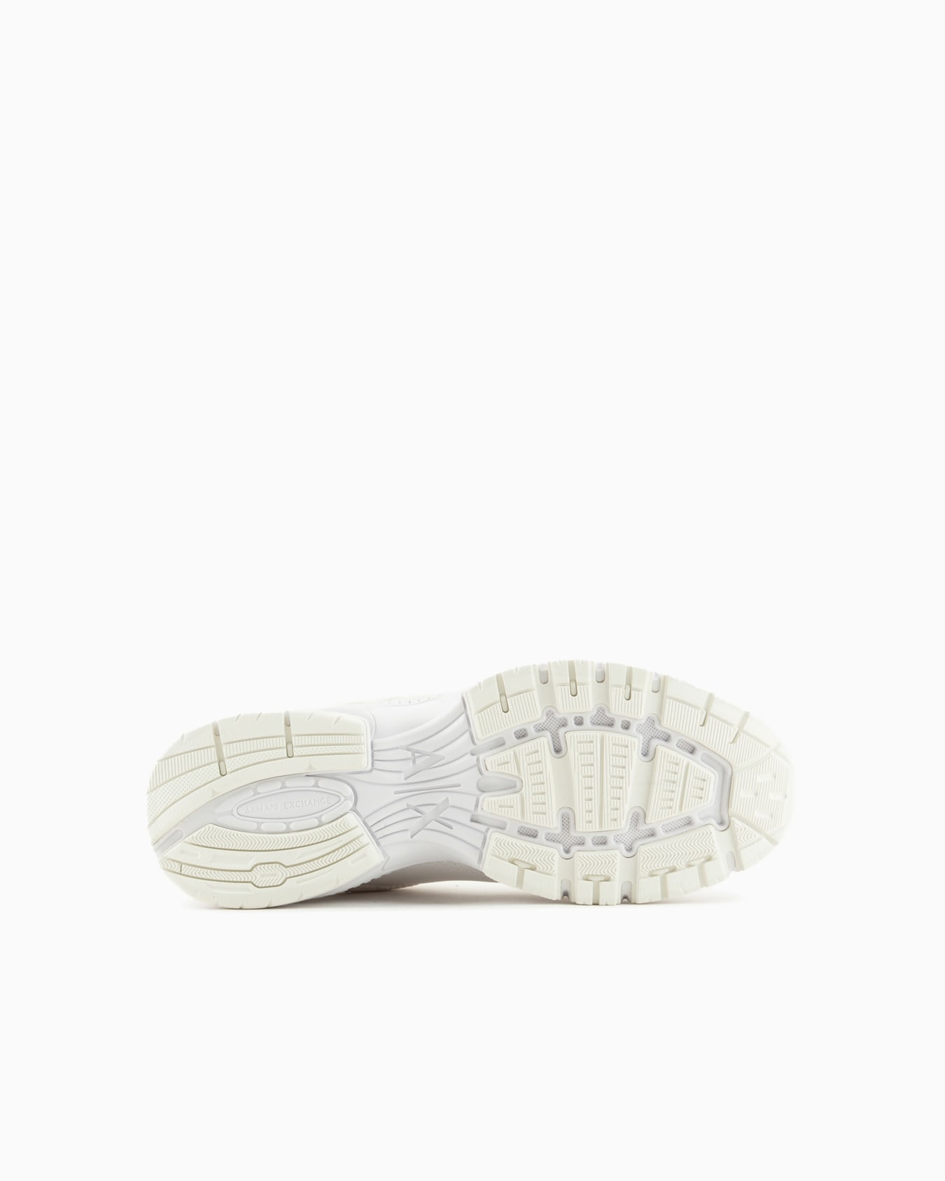 Chunky sneakers with logo on the side and contrasting details Slide 5